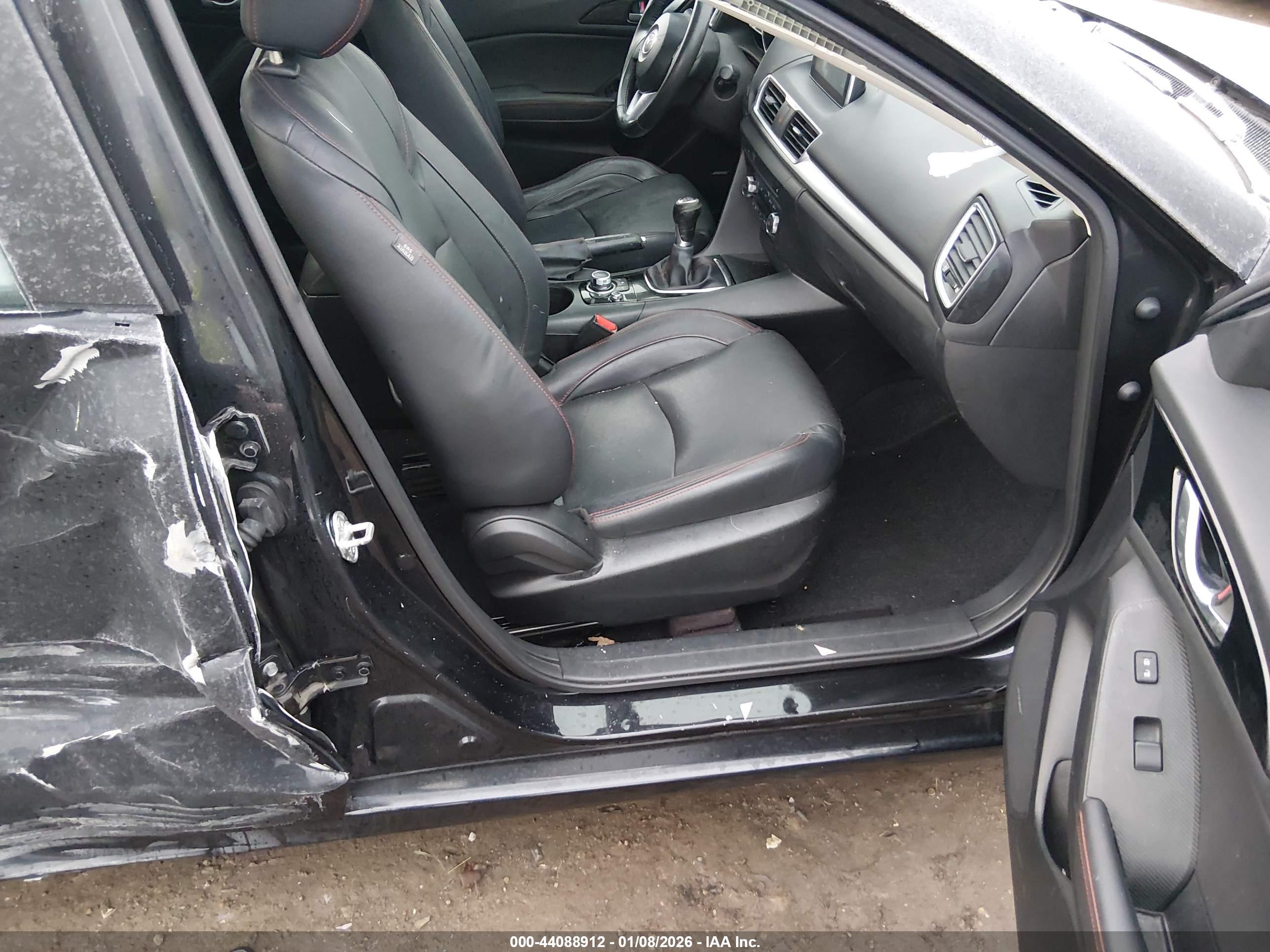 MAZDA MAZDA3 image 5