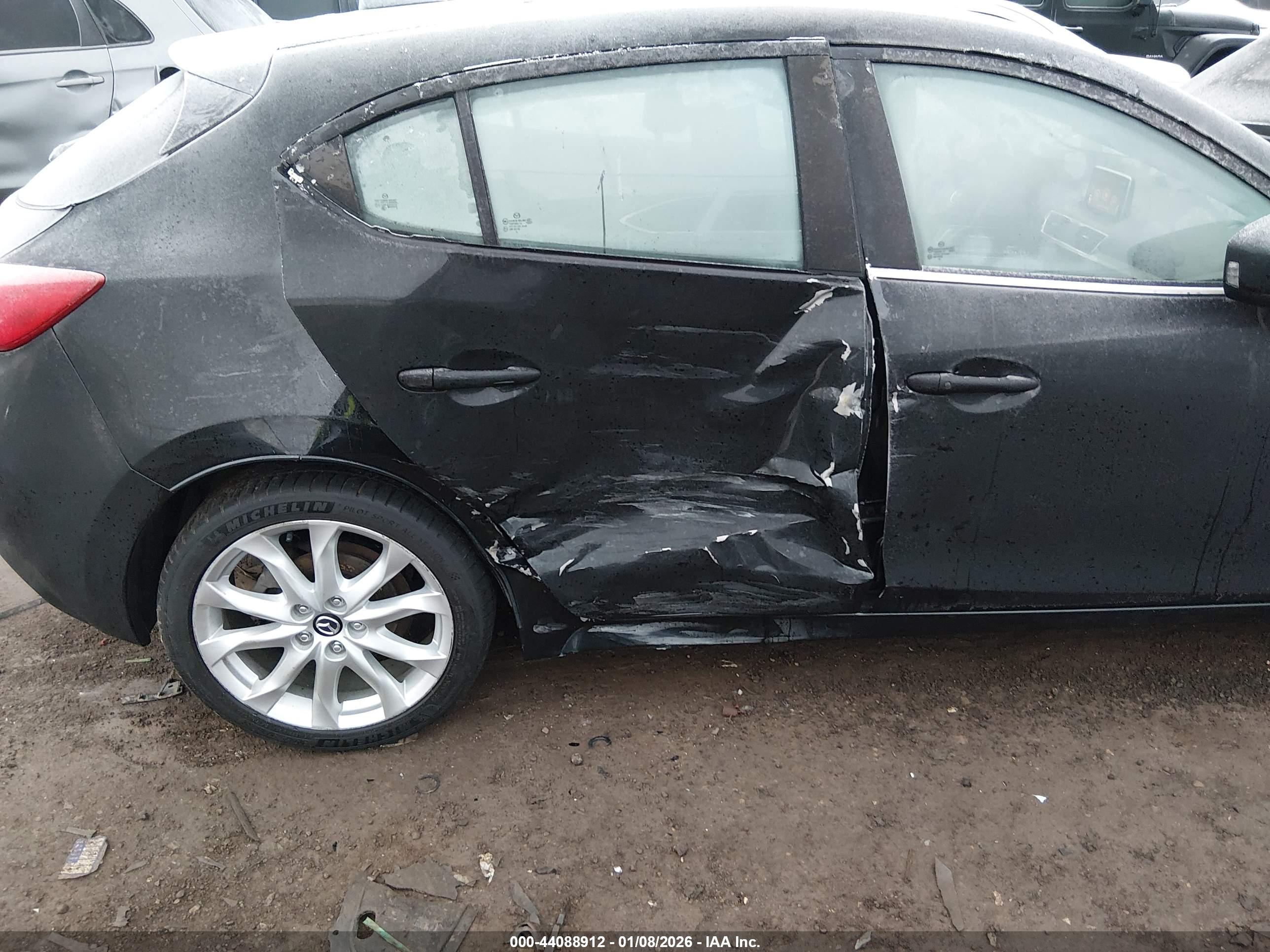 MAZDA MAZDA3 image 6