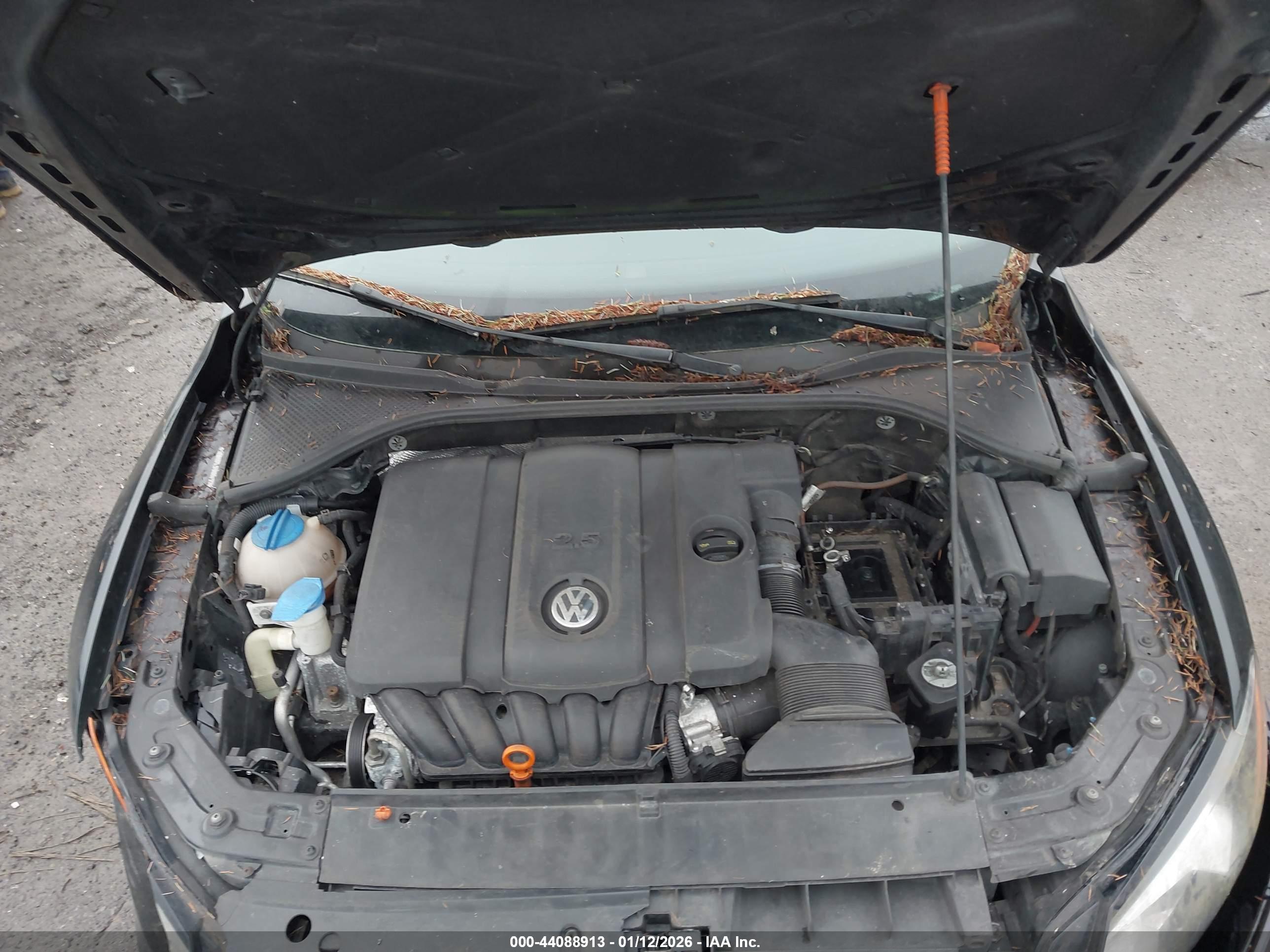 VOLKSWAGEN PASSAT image 10