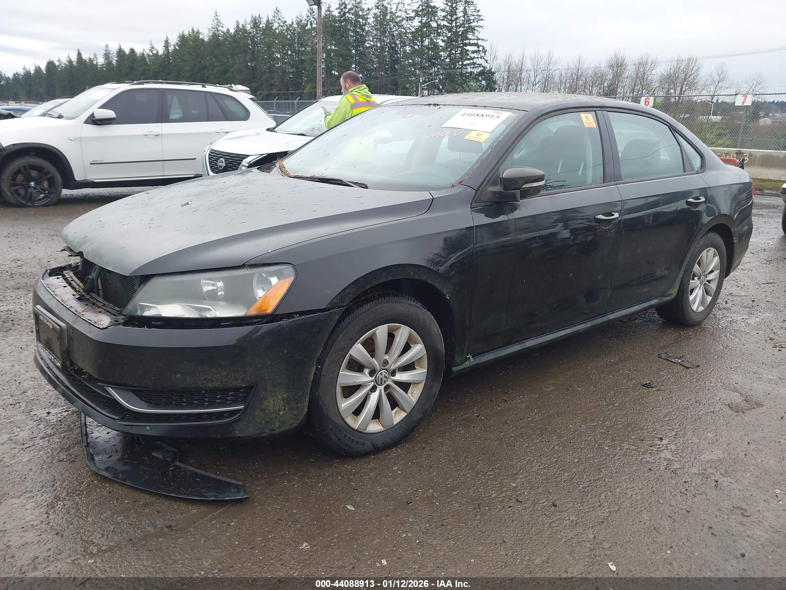 VOLKSWAGEN PASSAT image 2