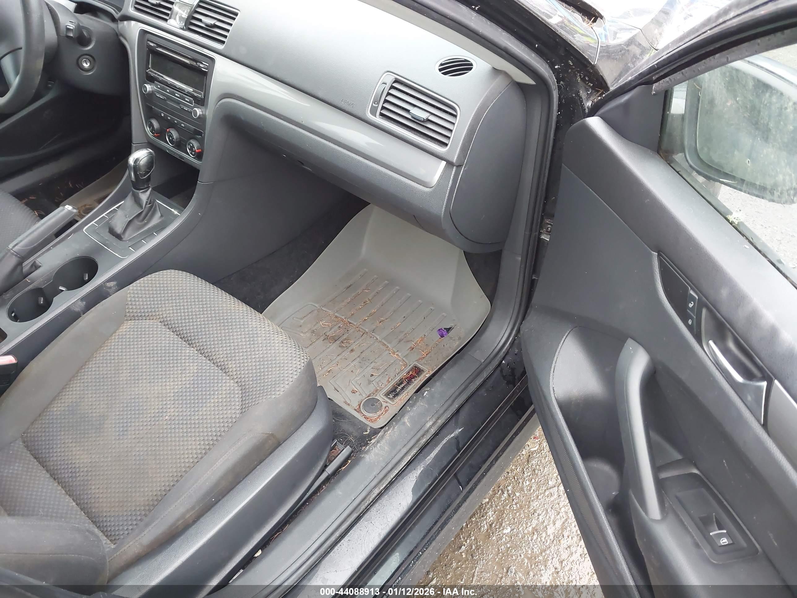 VOLKSWAGEN PASSAT image 5