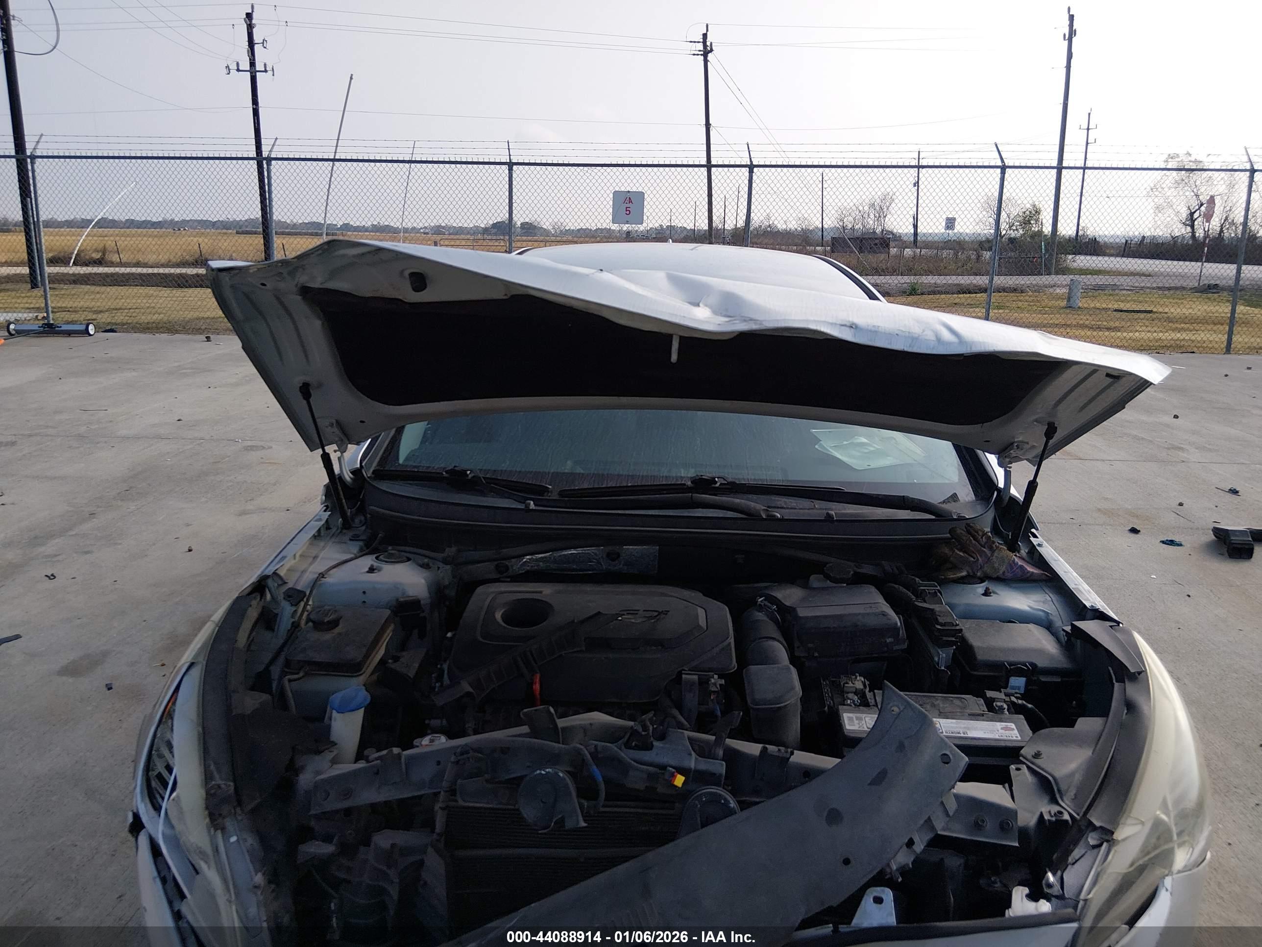 HYUNDAI SONATA image 10