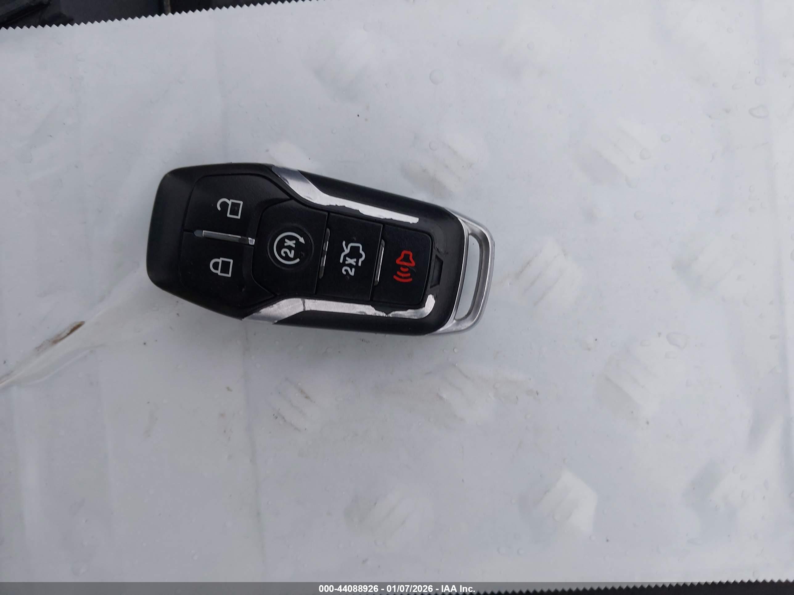 FORD EXPLORER image 11