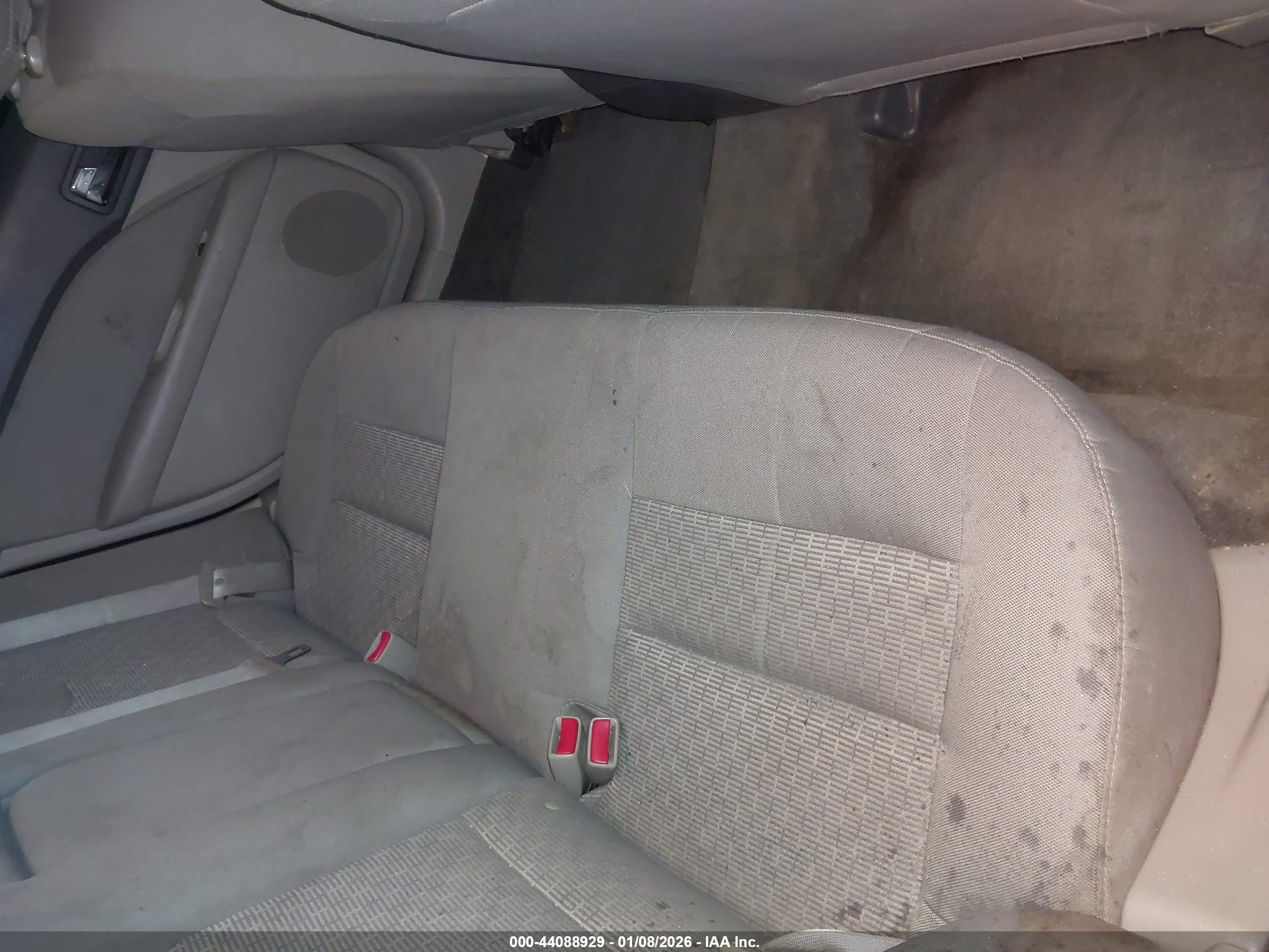 FORD FUSION image 8