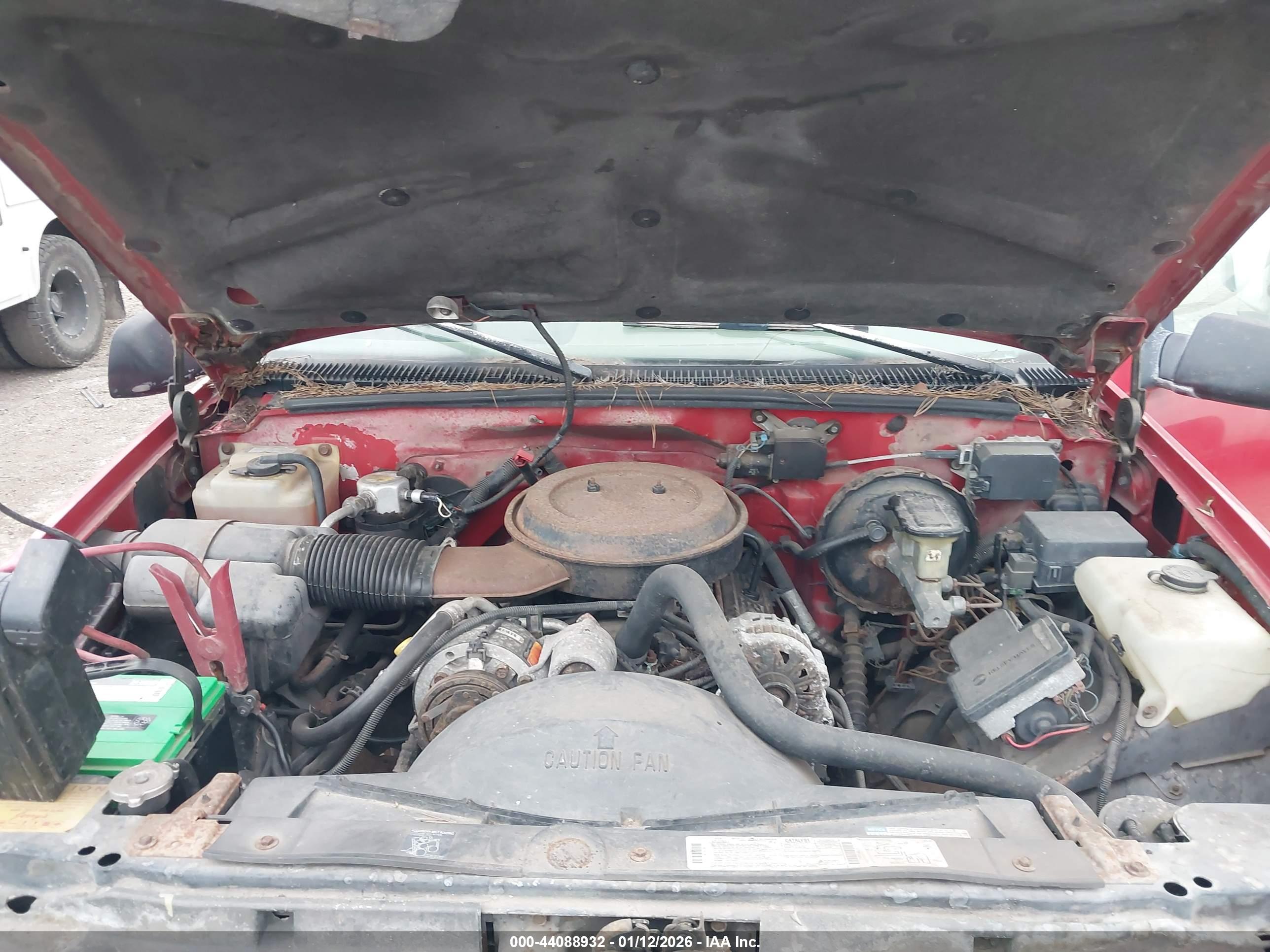 CHEVROLET SUBURBAN image 10