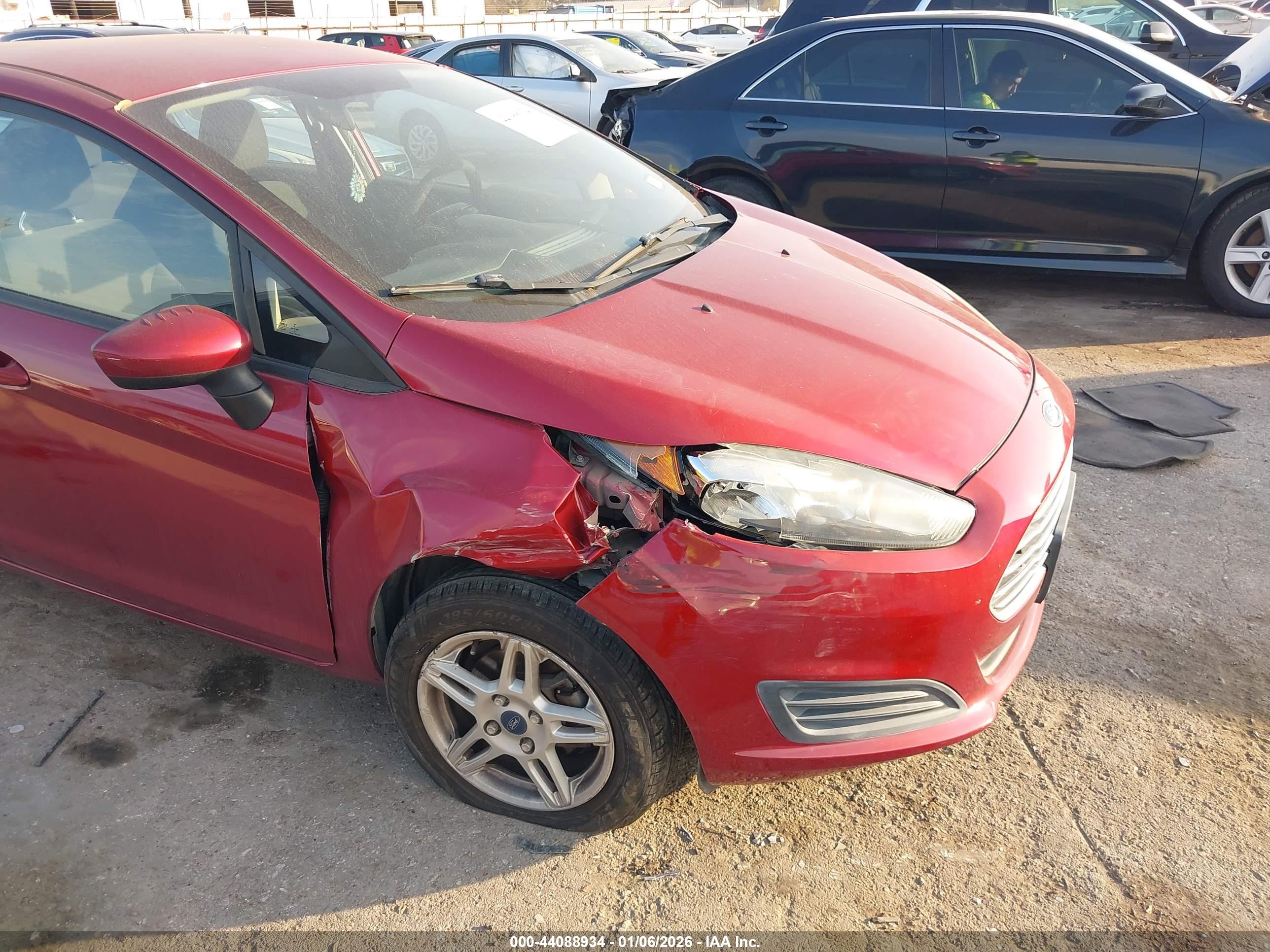 FORD FIESTA image 6
