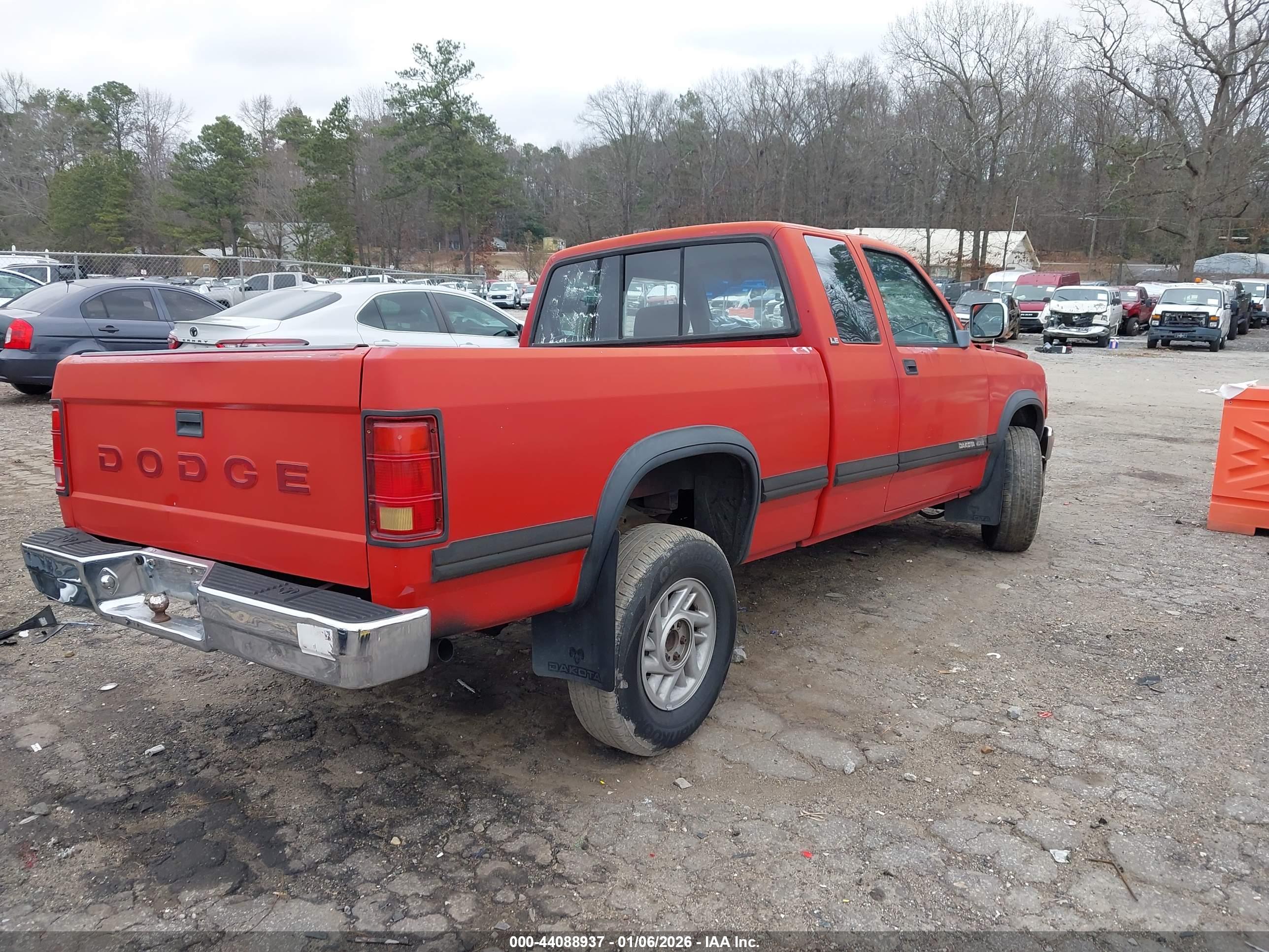 DODGE DAKOTA image 4