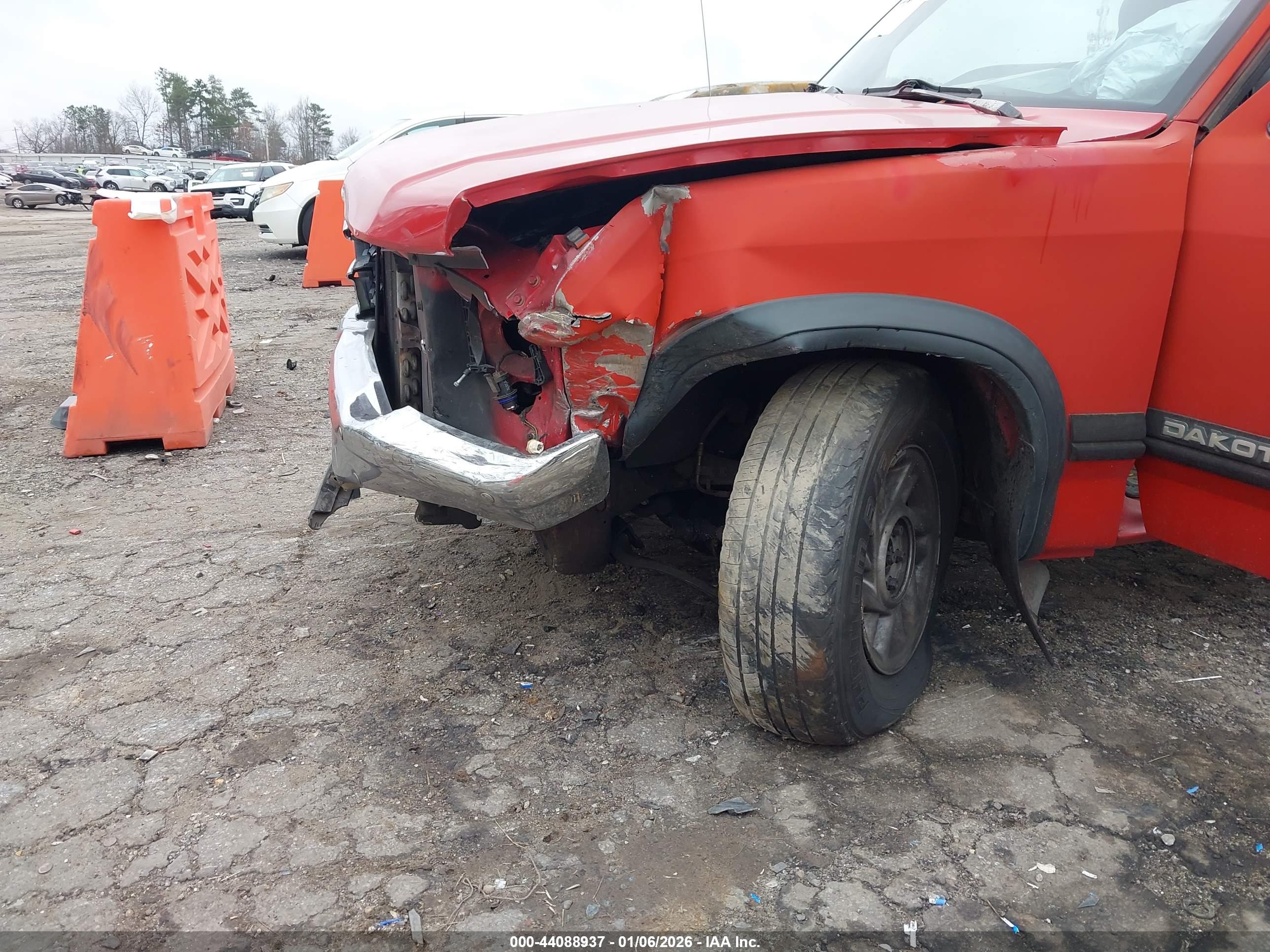 DODGE DAKOTA image 6