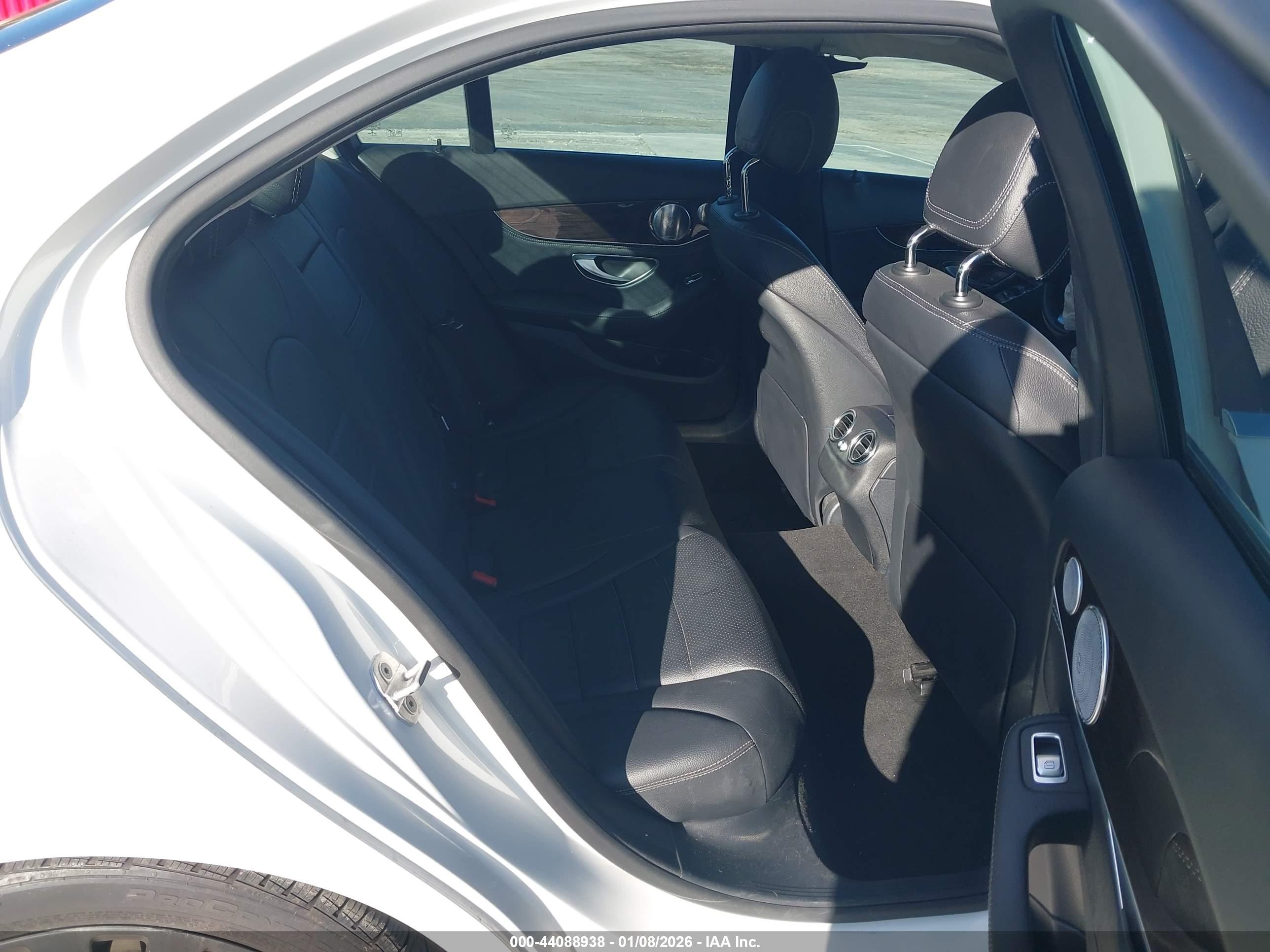 MERCEDES-BENZ C image 8