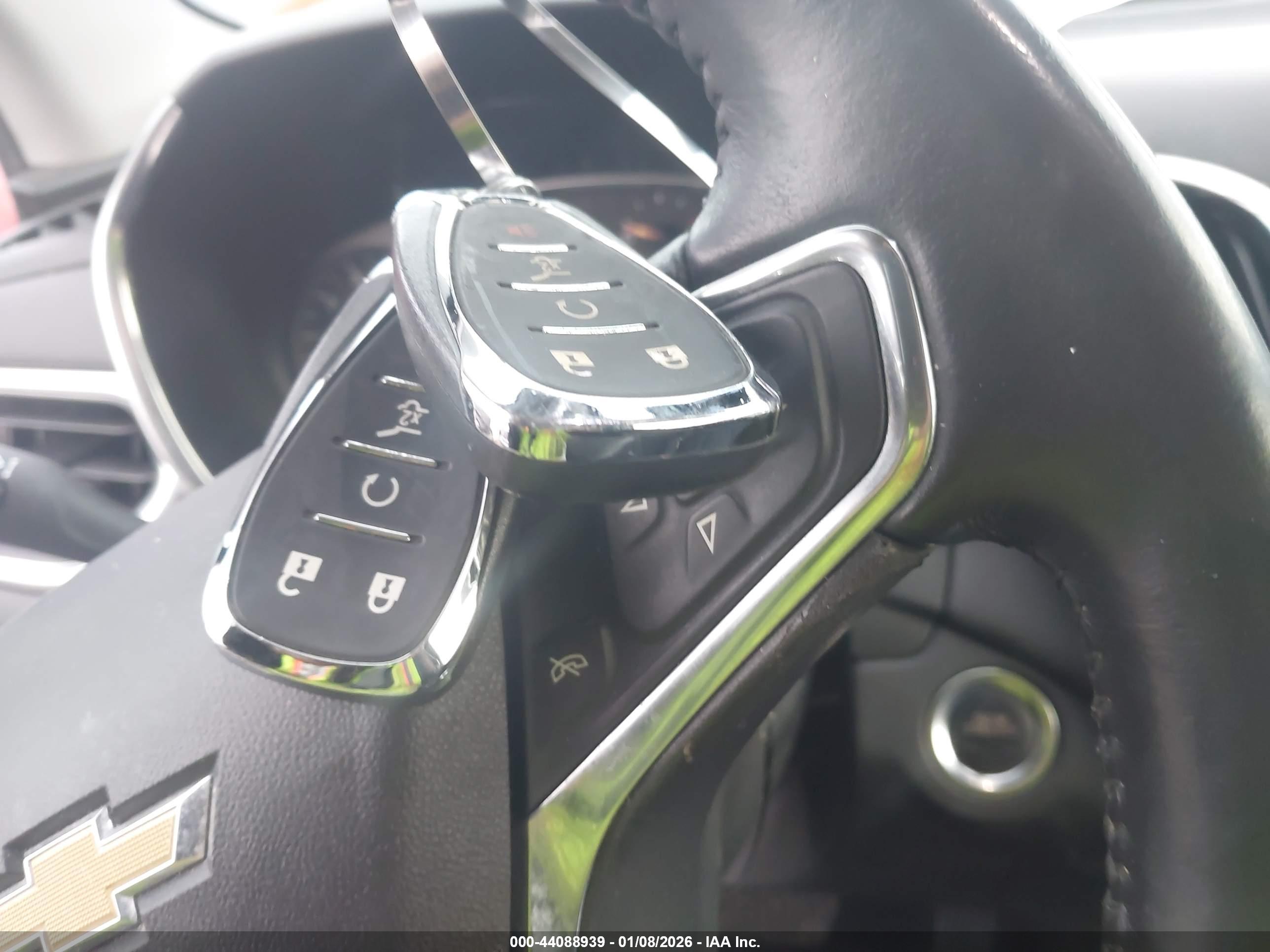 CHEVROLET EQUINOX image 11