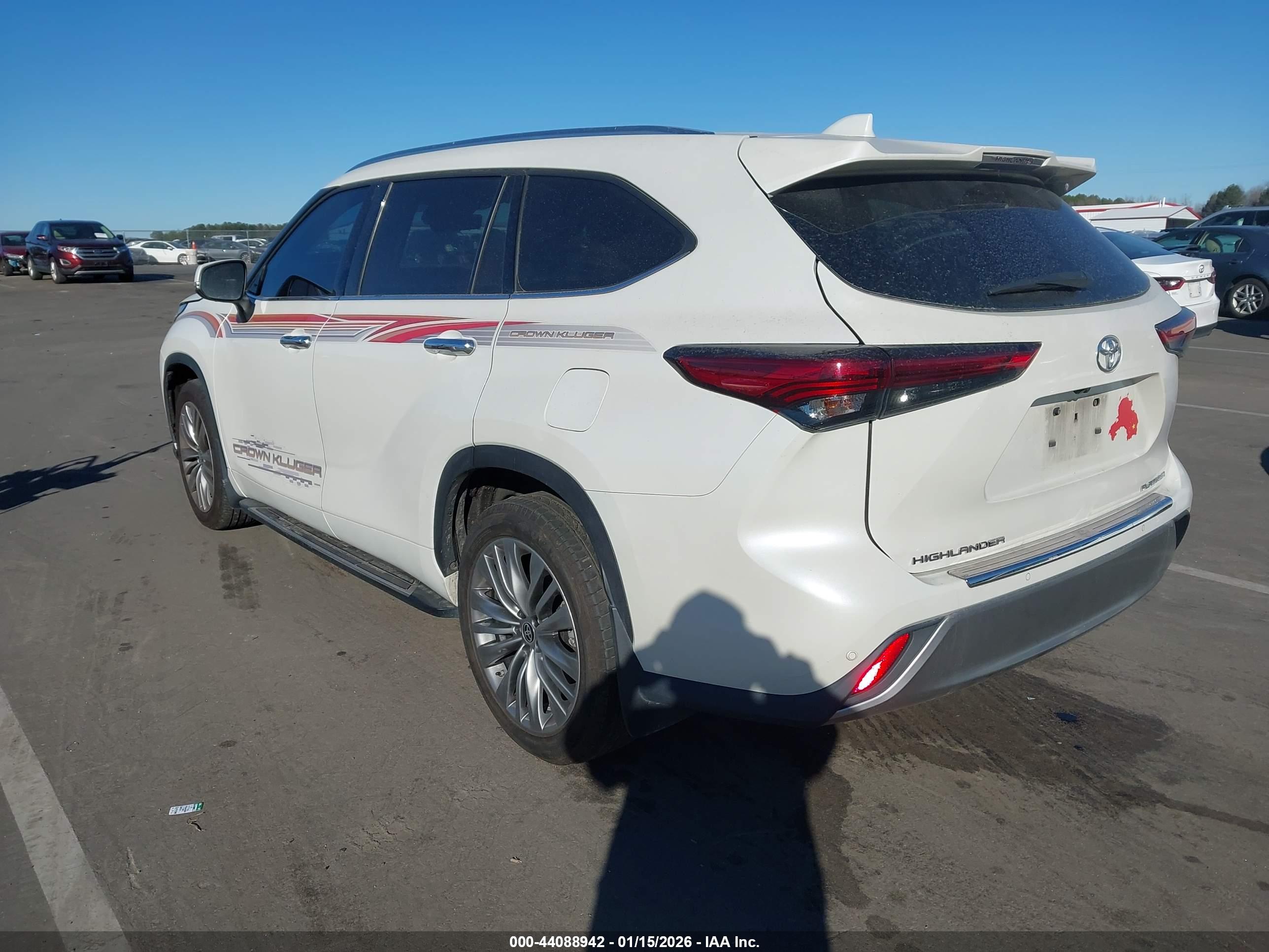 TOYOTA HIGHLANDER image 3