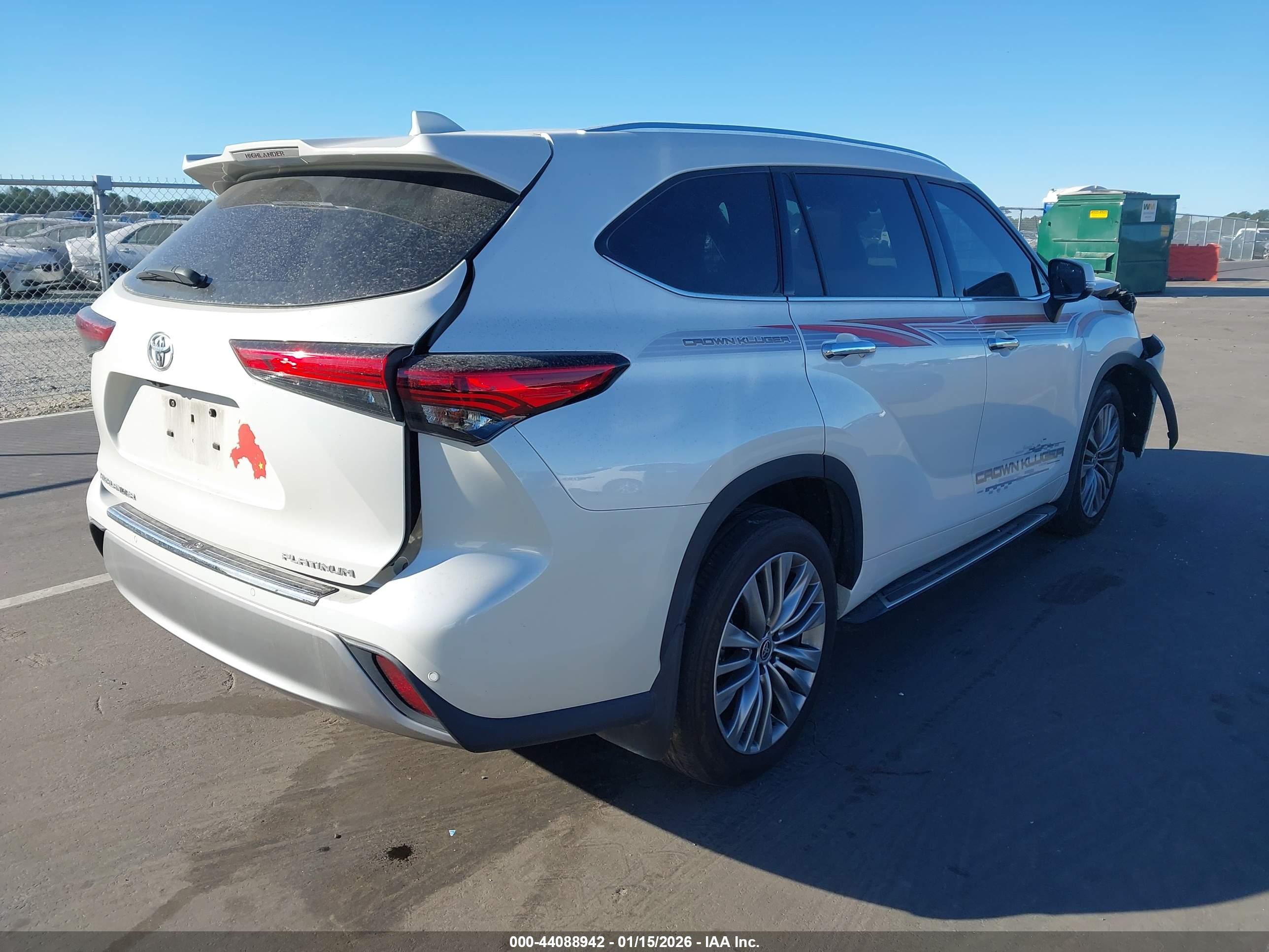 TOYOTA HIGHLANDER image 4