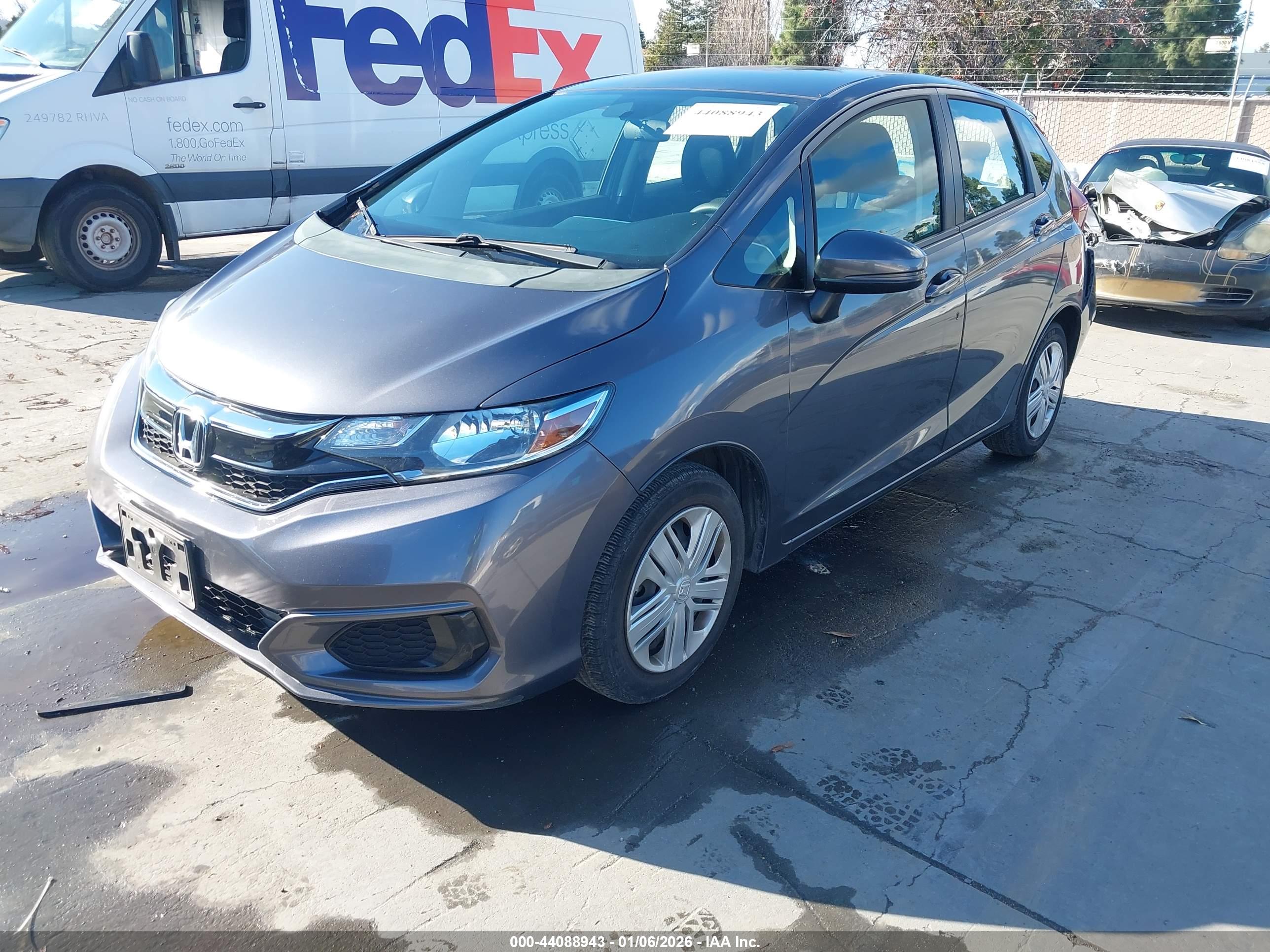 HONDA FIT image 2