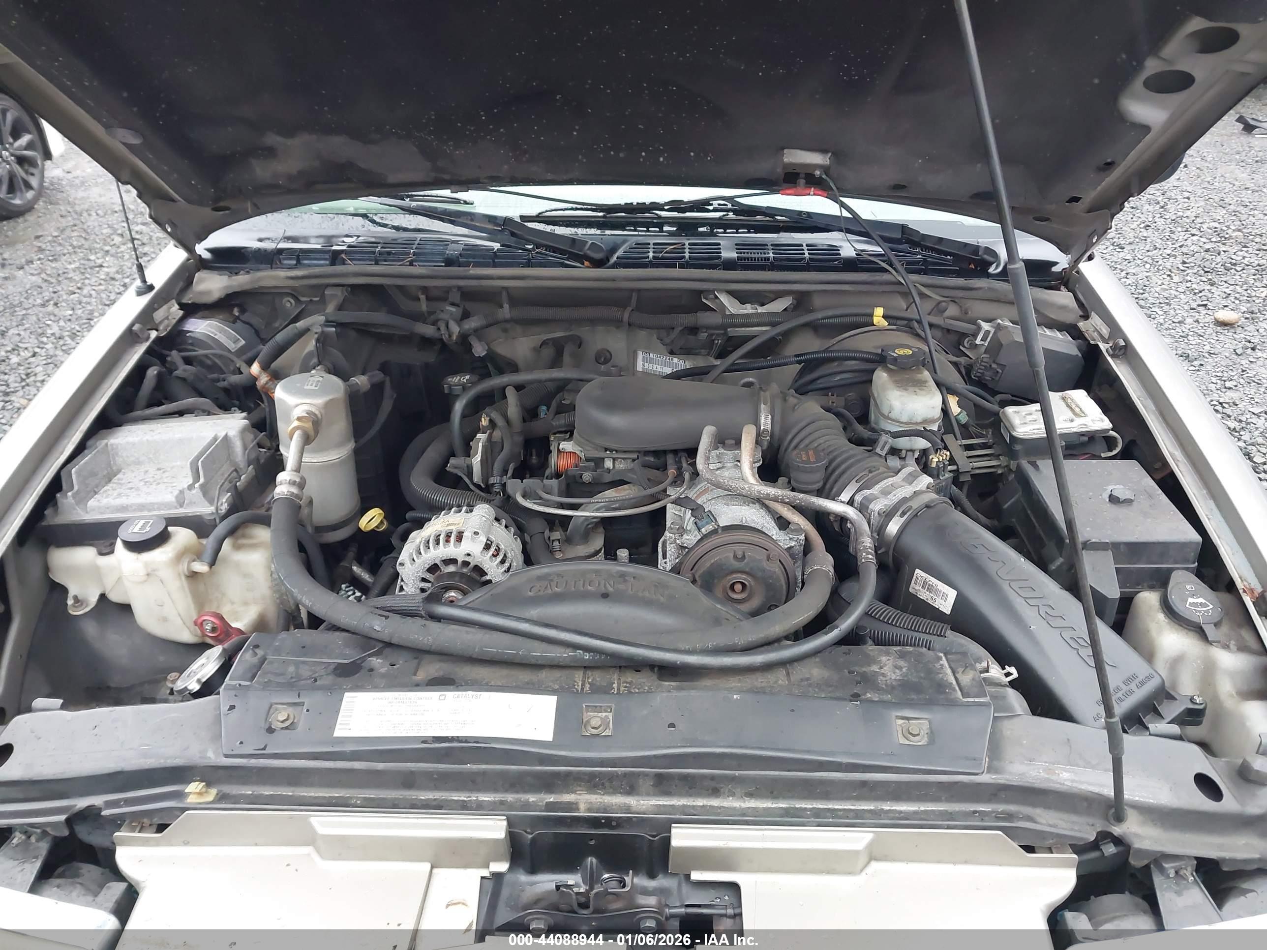 CHEVROLET BLAZER image 10