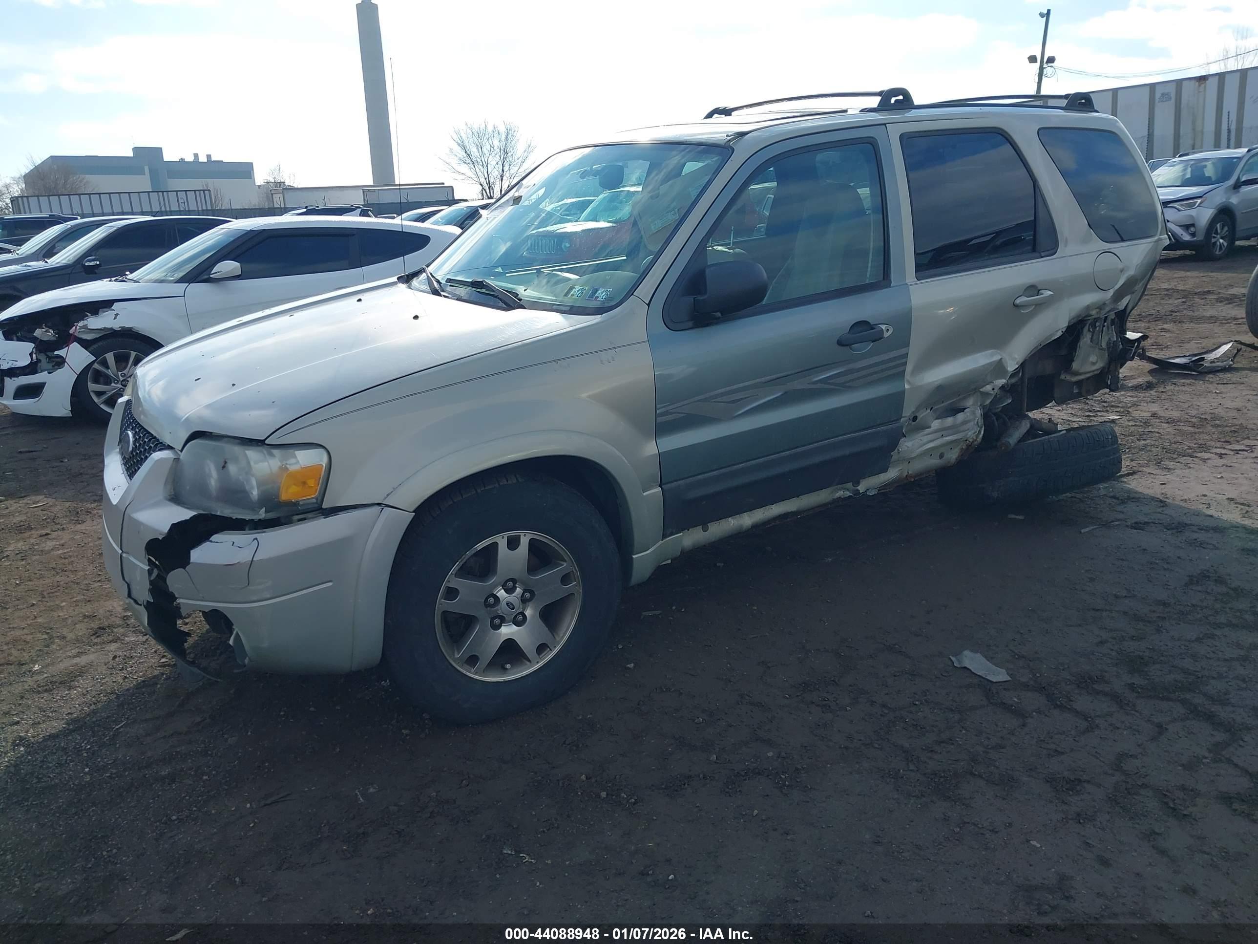 FORD ESCAPE image 2