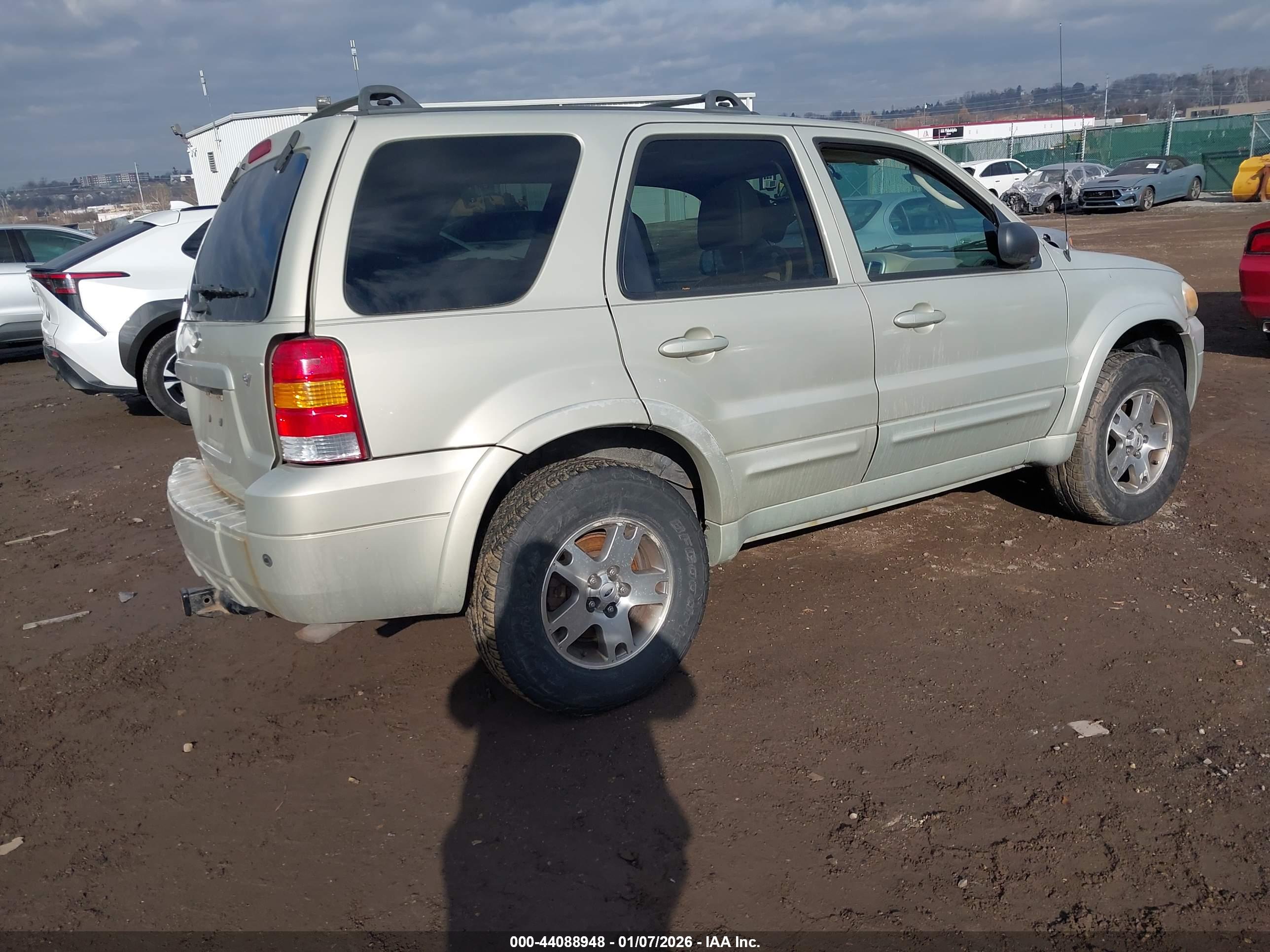 FORD ESCAPE image 4