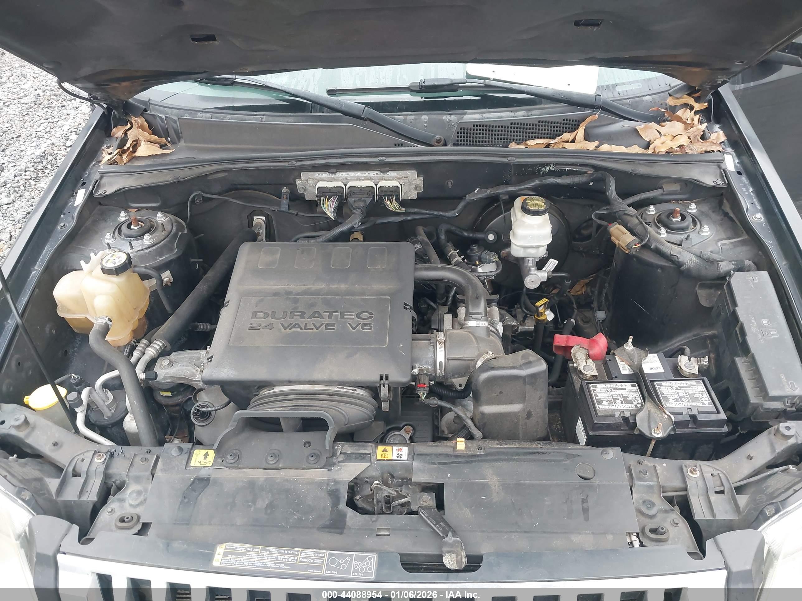 MERCURY MARINER image 10