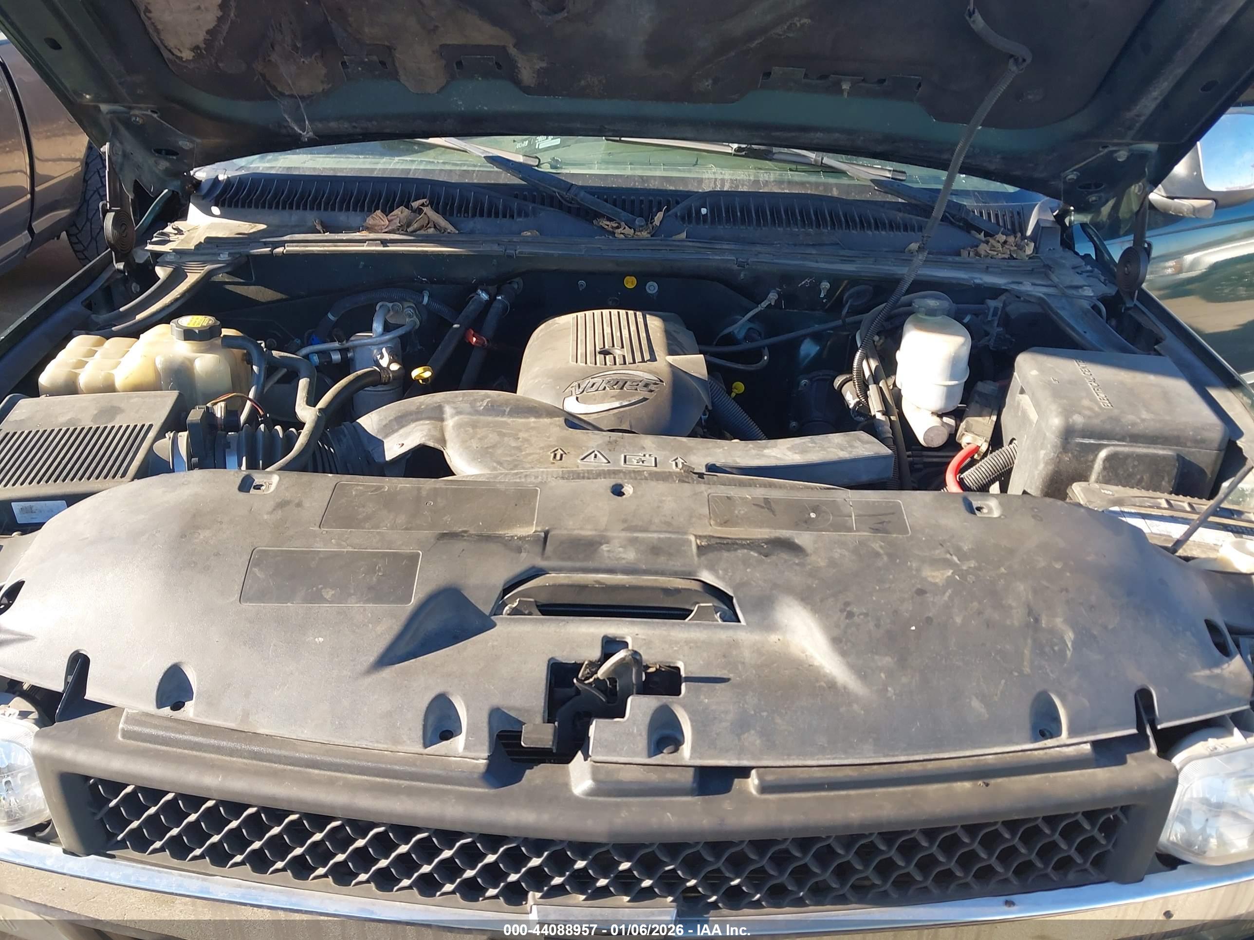 CHEVROLET SILVERADO image 10