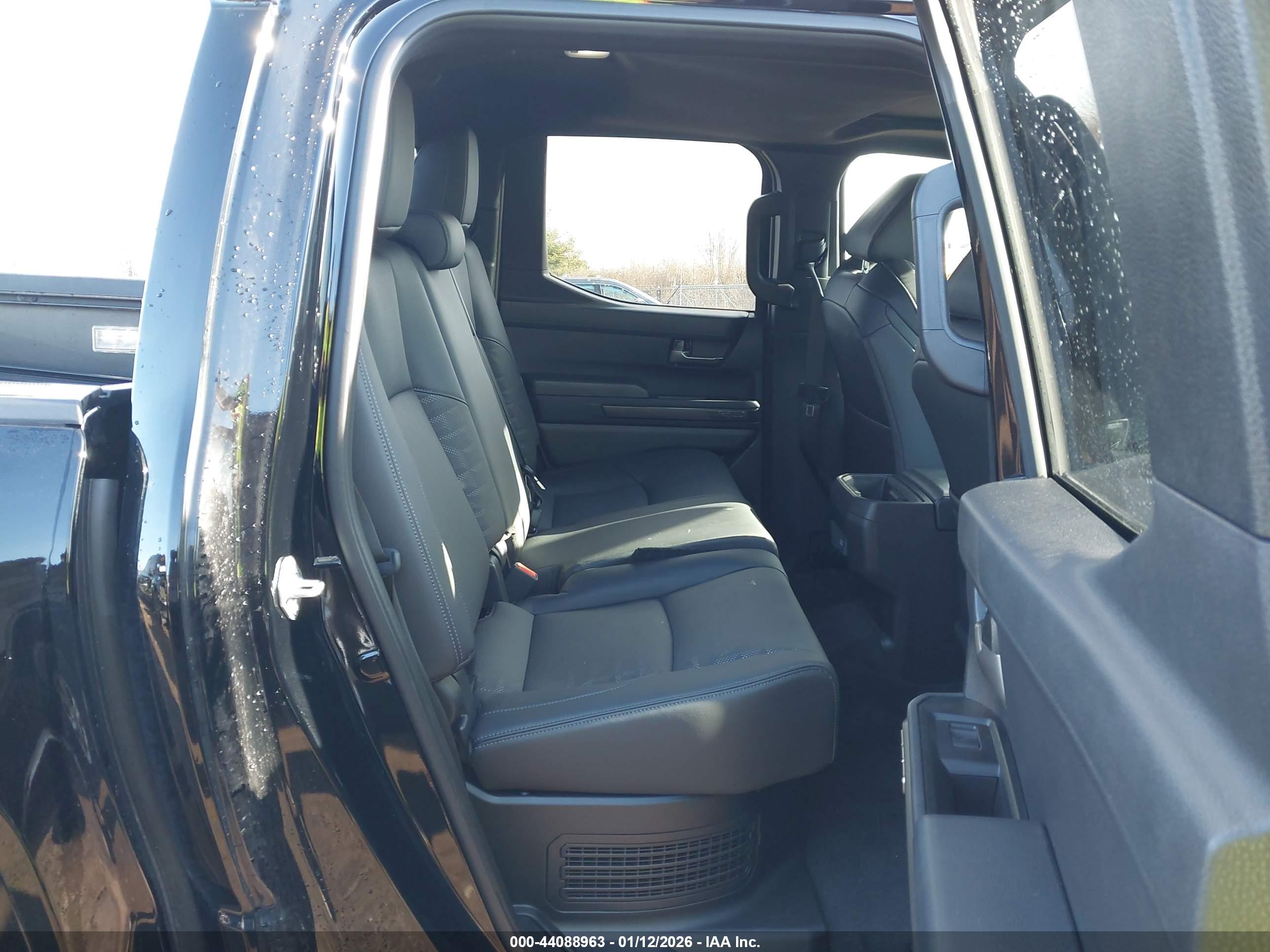 TOYOTA TACOMA image 8
