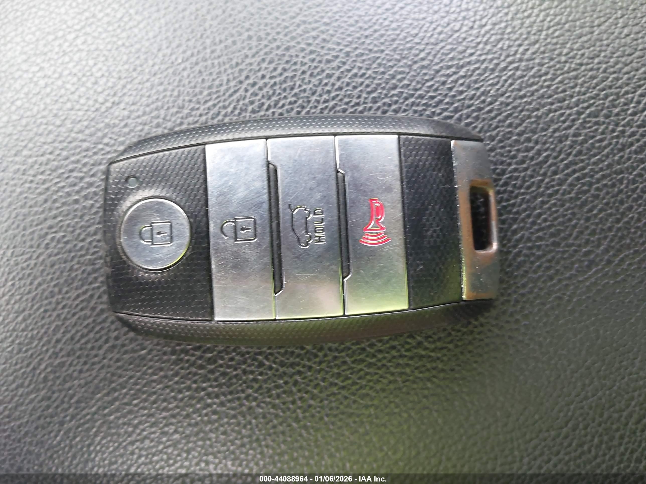 KIA SPORTAGE image 11