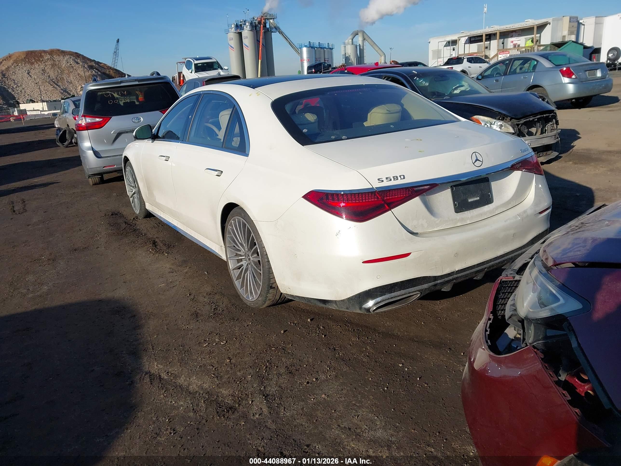 MERCEDES-BENZ S image 3