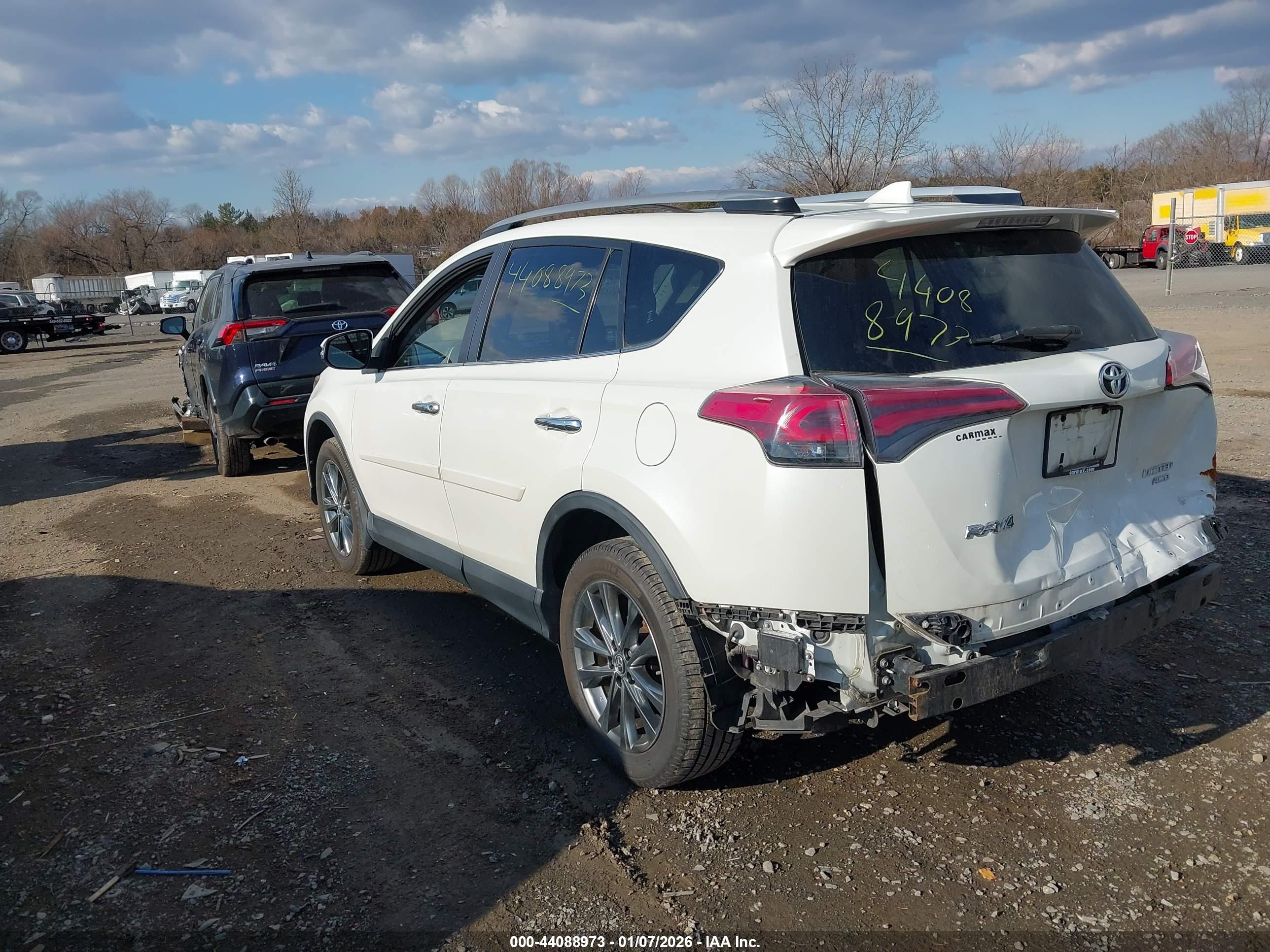 TOYOTA RAV4 image 3