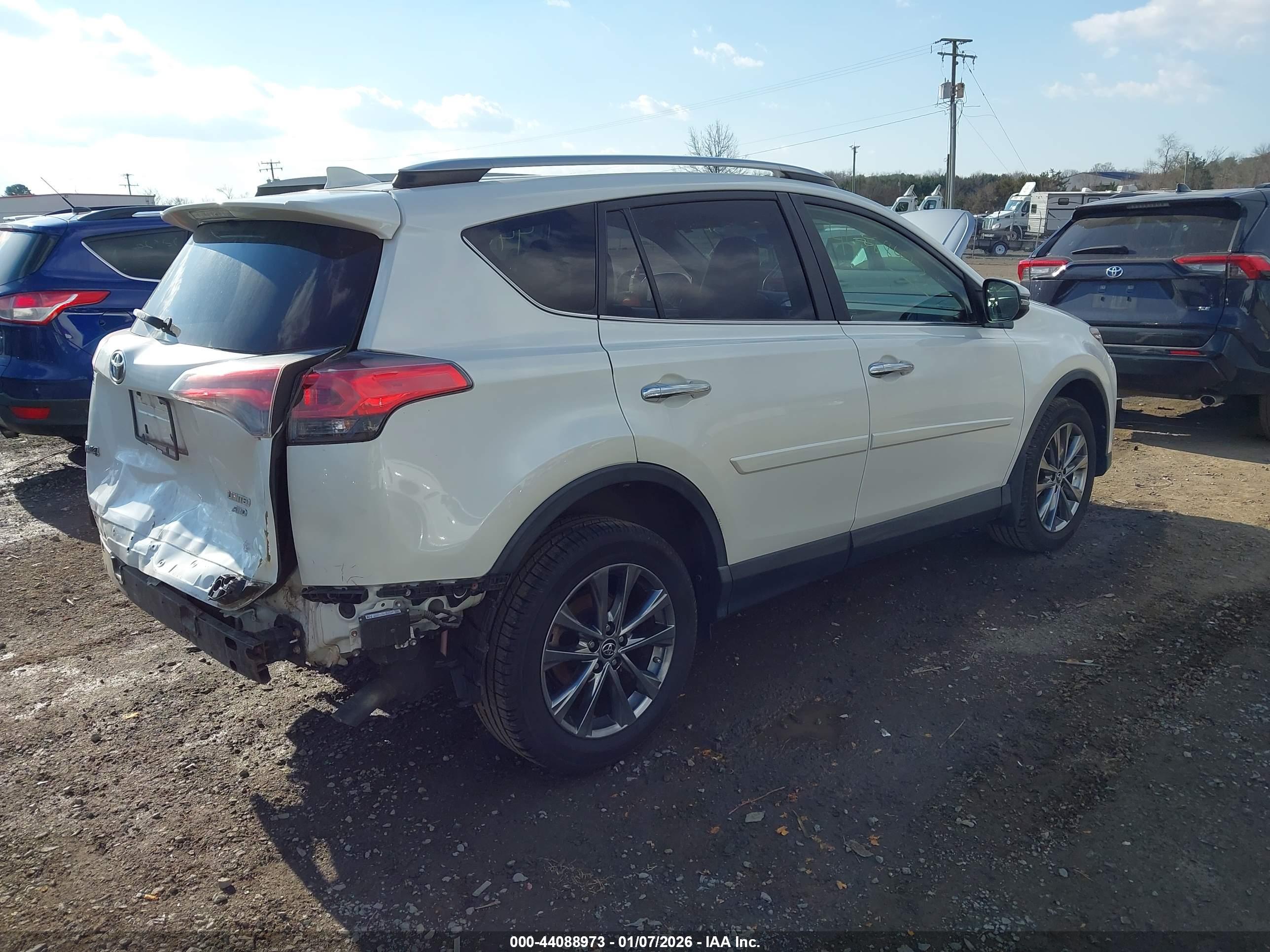 TOYOTA RAV4 image 4