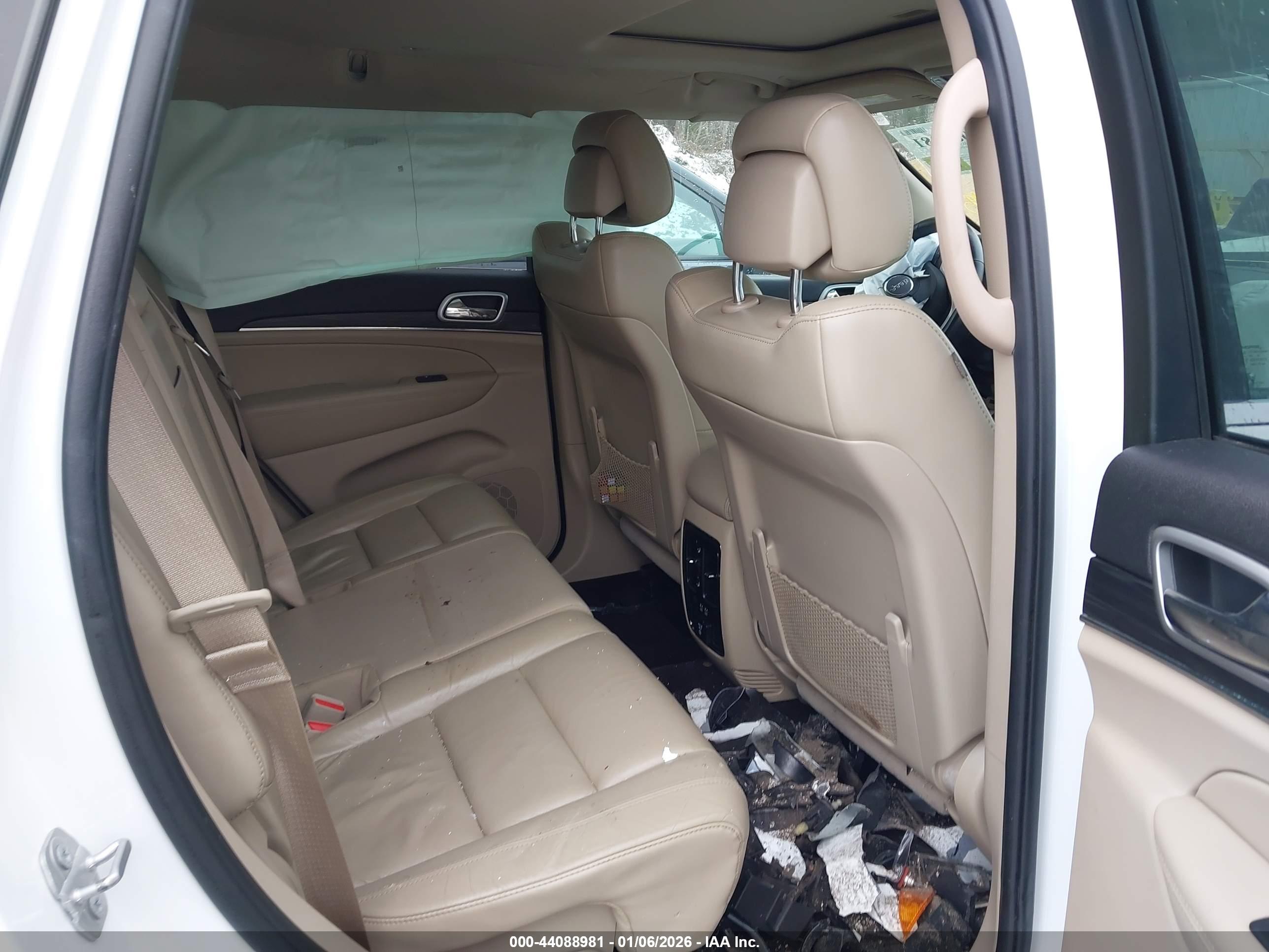 JEEP GRAND image 8