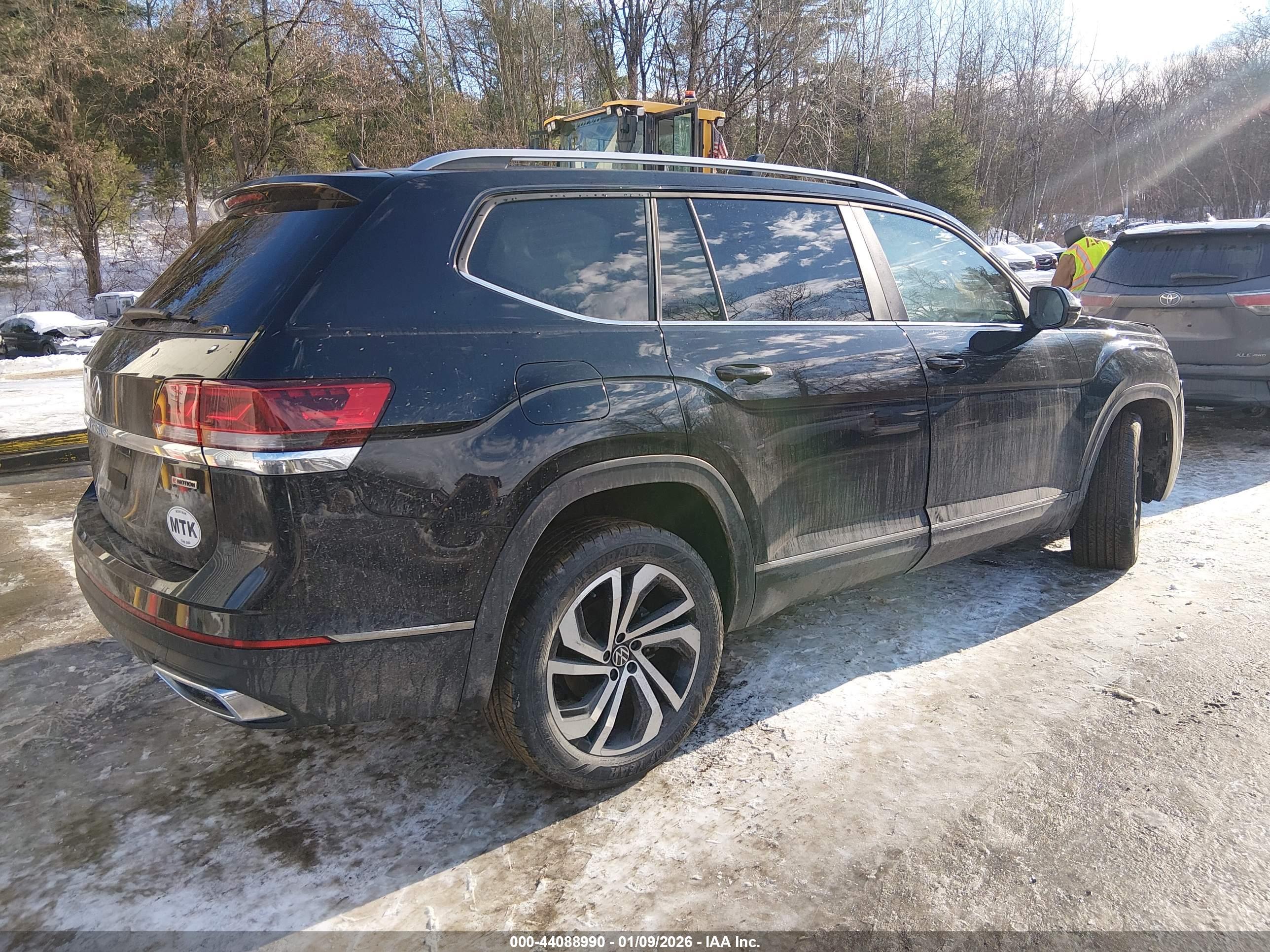 VOLKSWAGEN ATLAS image 4