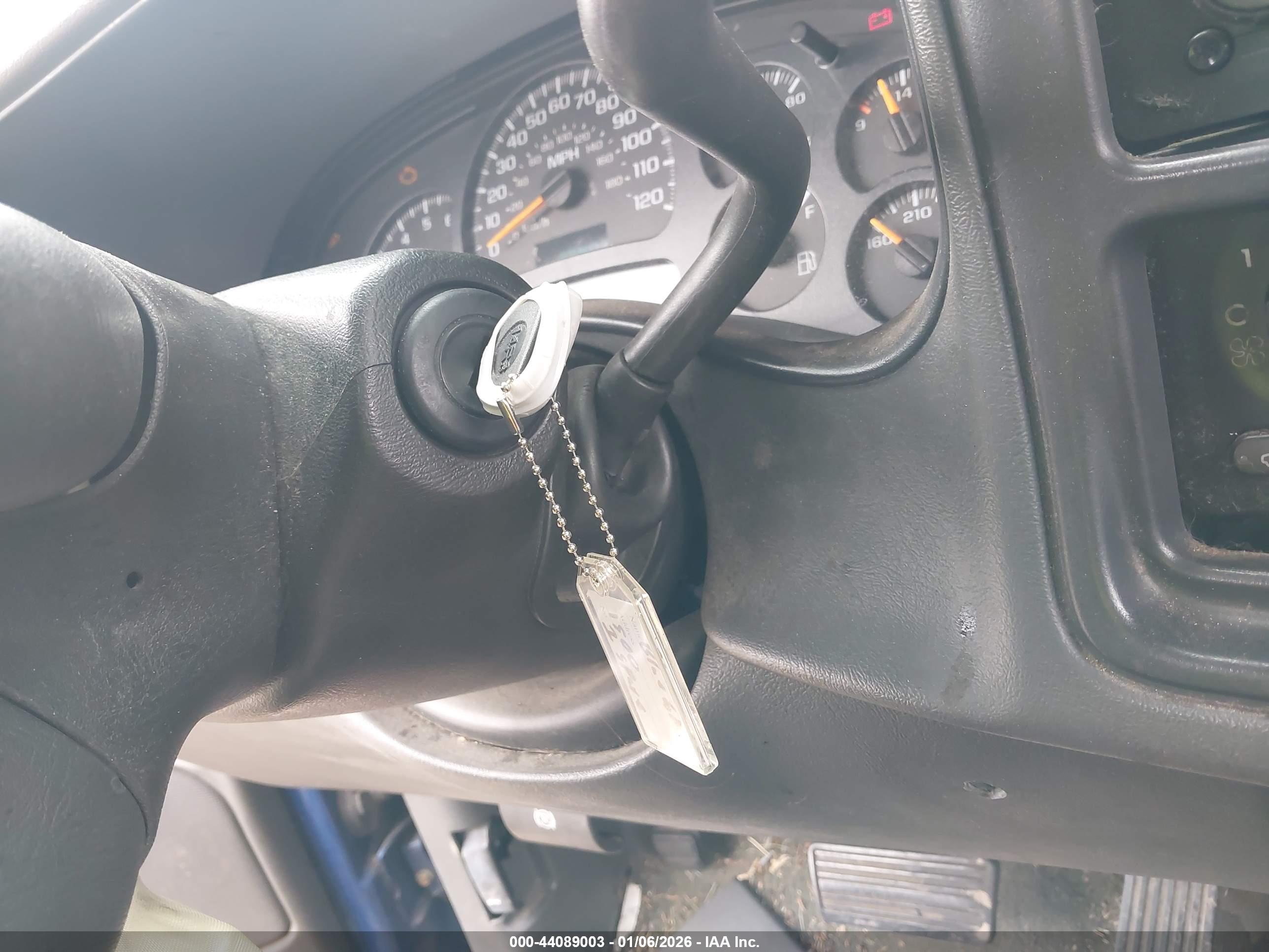 GMC SIERRA image 11
