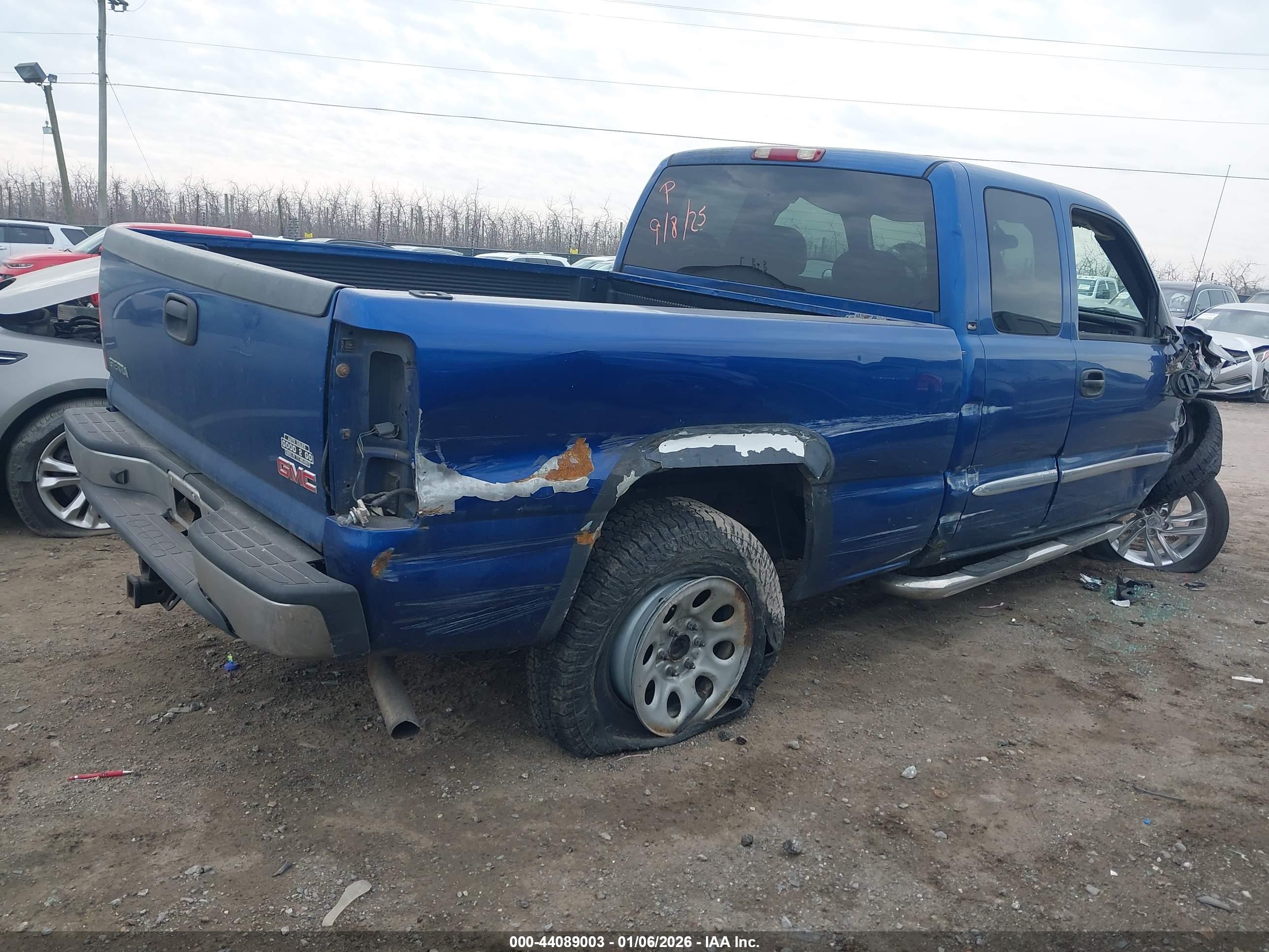 GMC SIERRA image 4