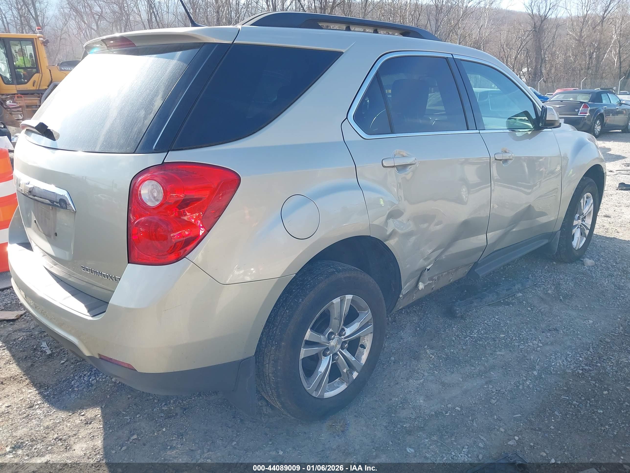 CHEVROLET EQUINOX image 4
