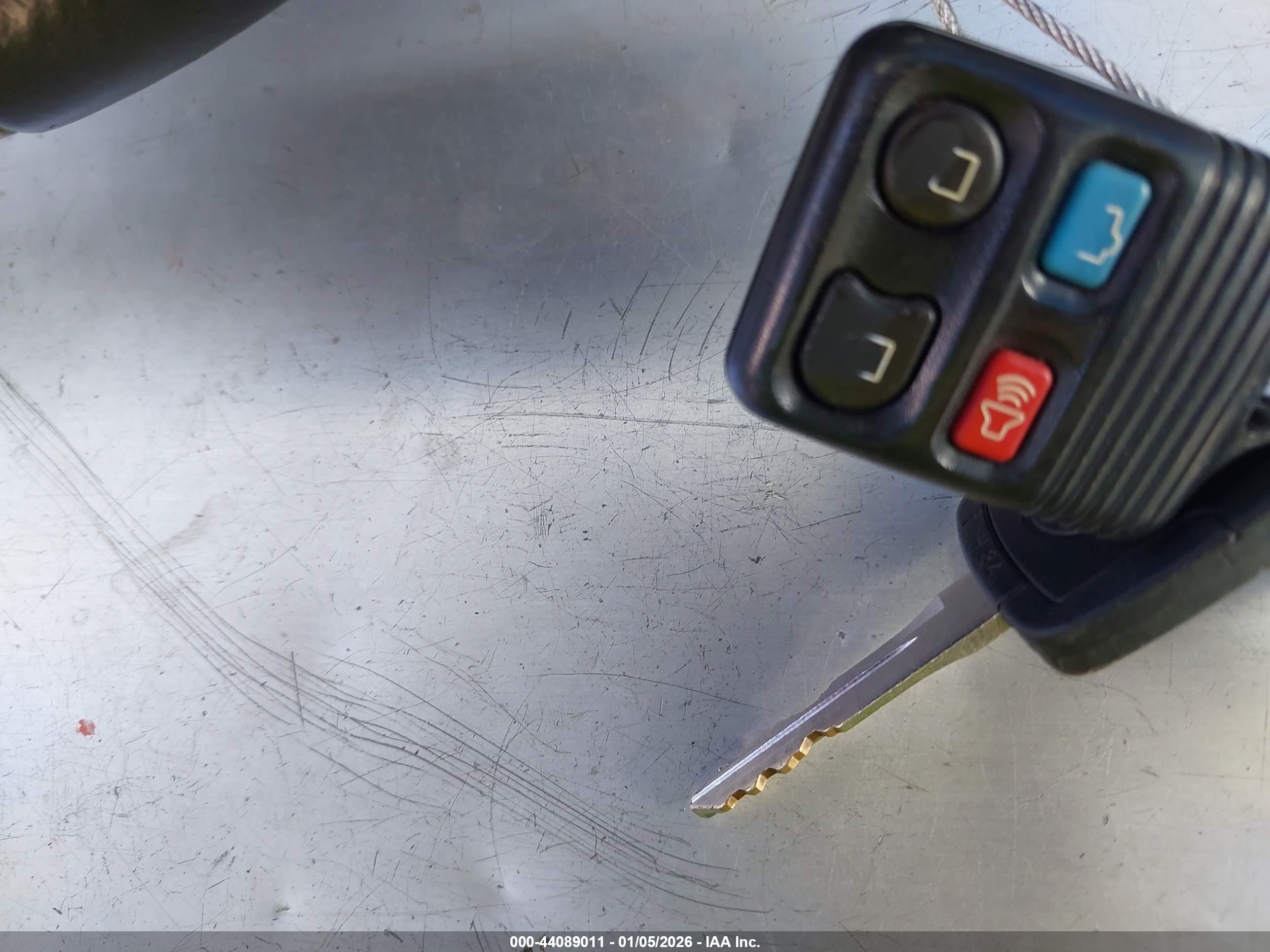 FORD MUSTANG image 11