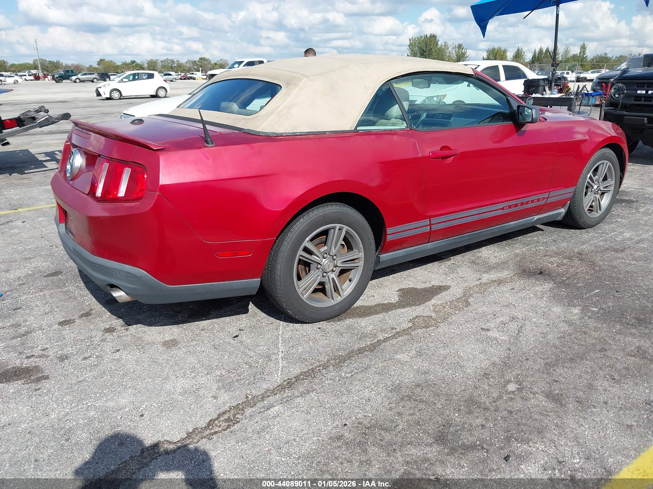 FORD MUSTANG image 4