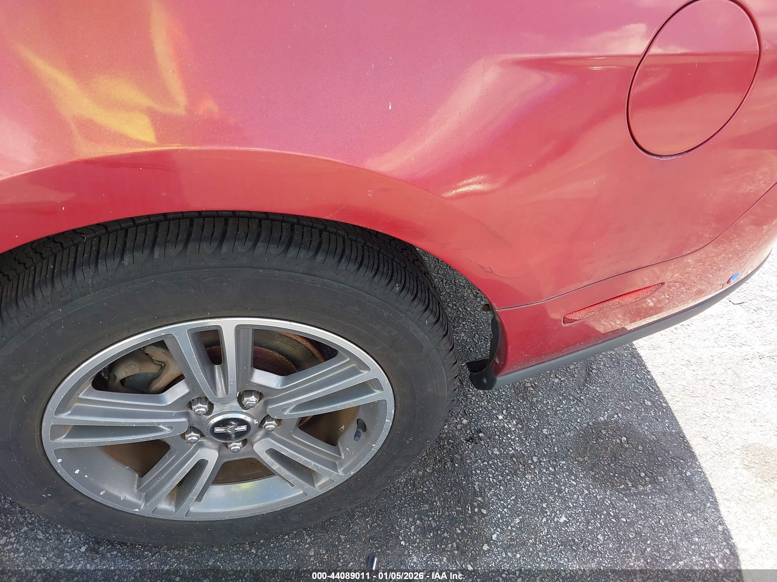 FORD MUSTANG image 6