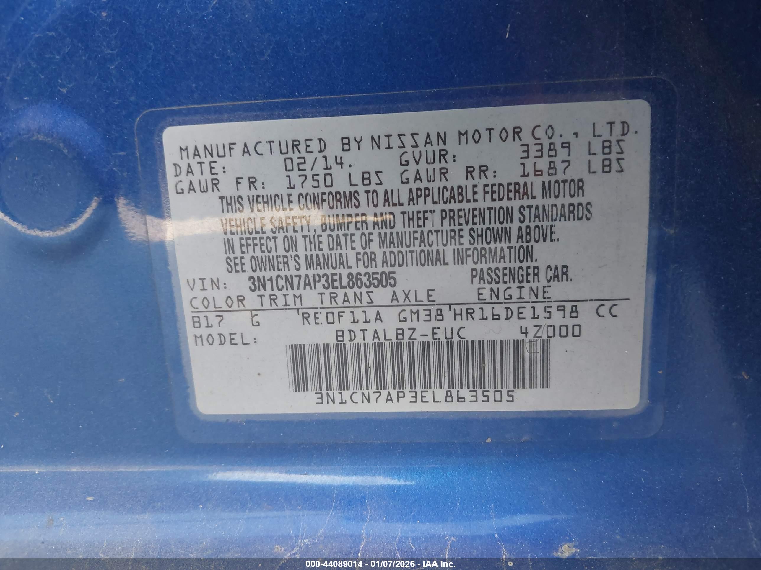 NISSAN VERSA image 9
