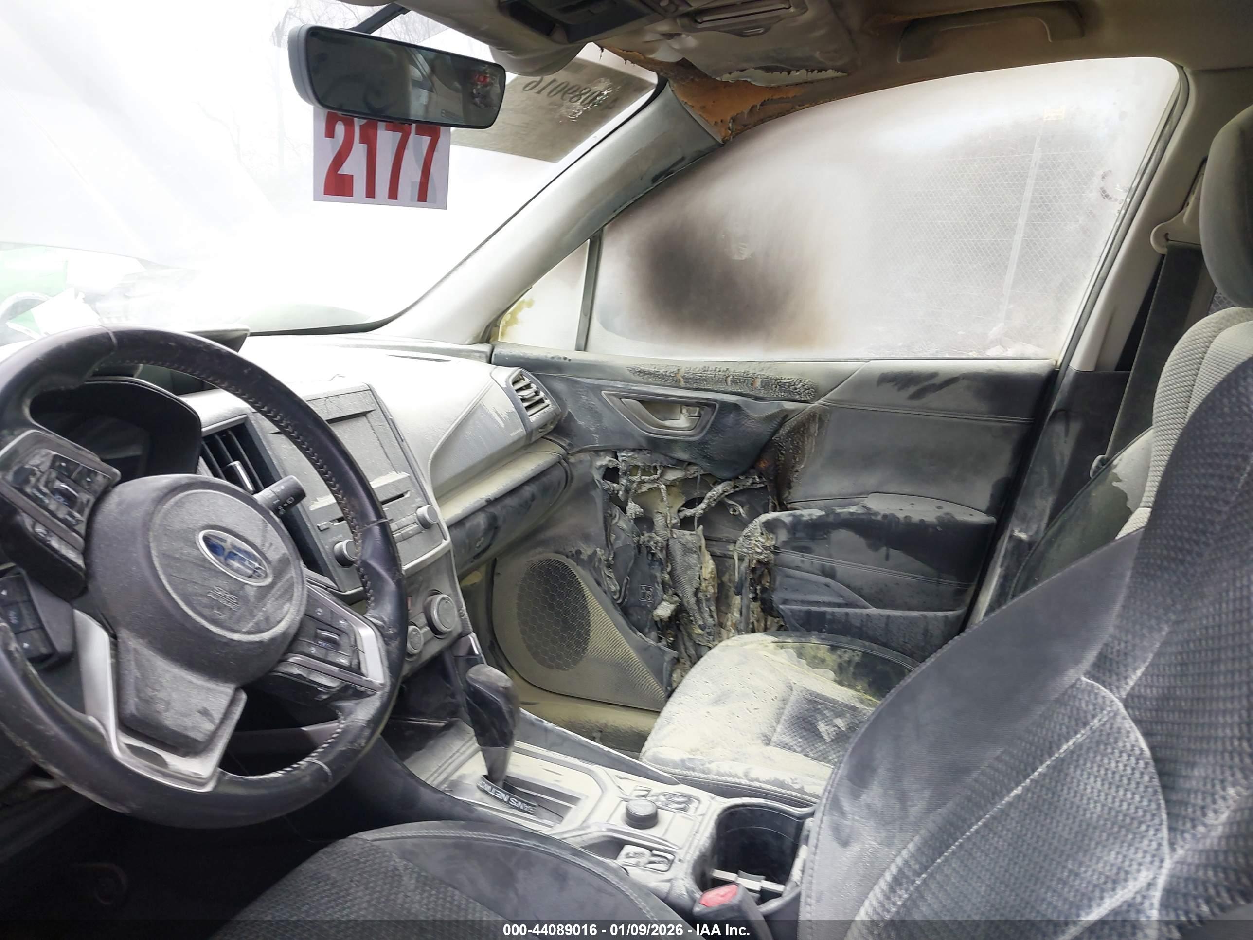 SUBARU FORESTER image 5