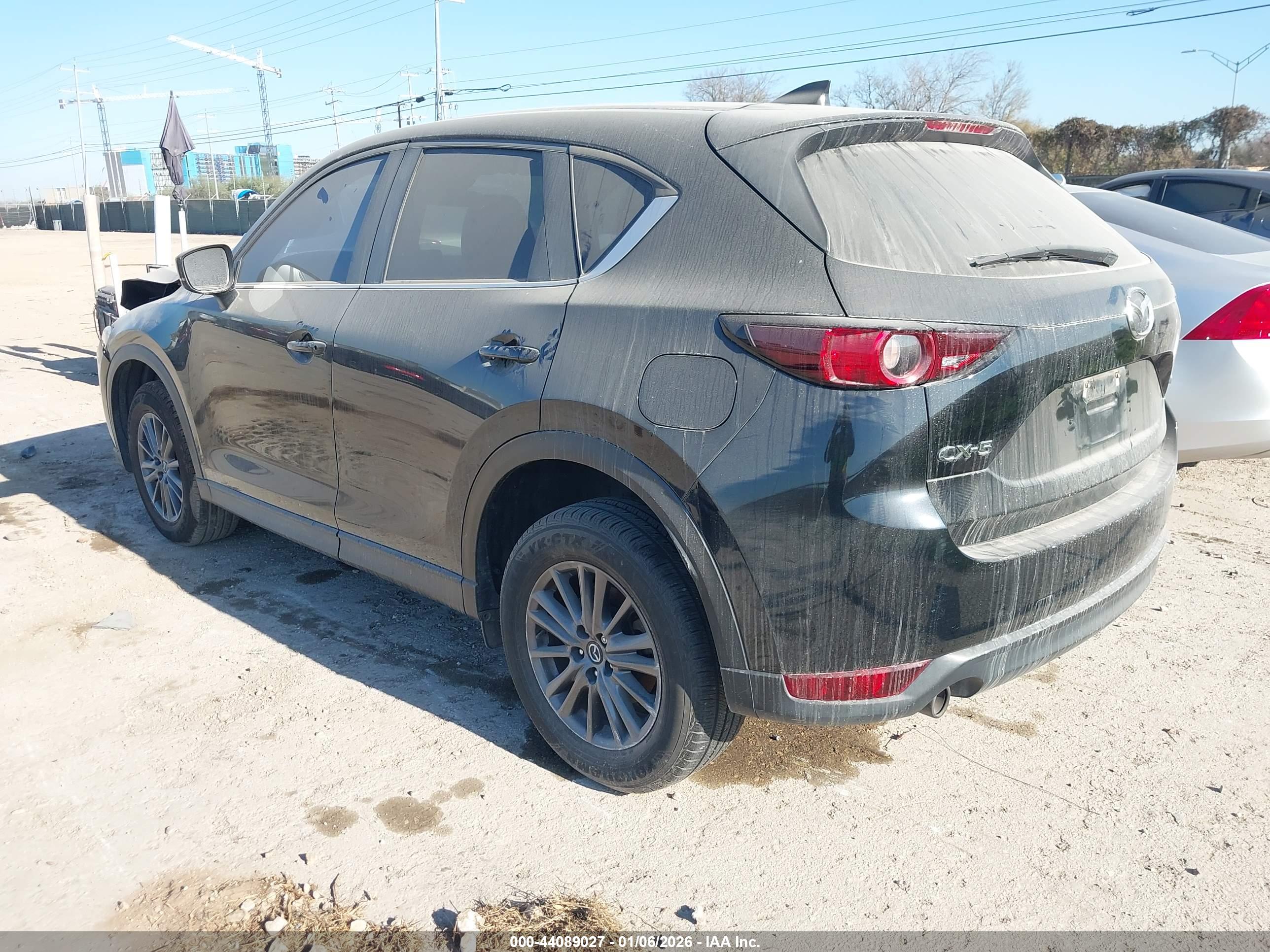 MAZDA CX-5 image 3