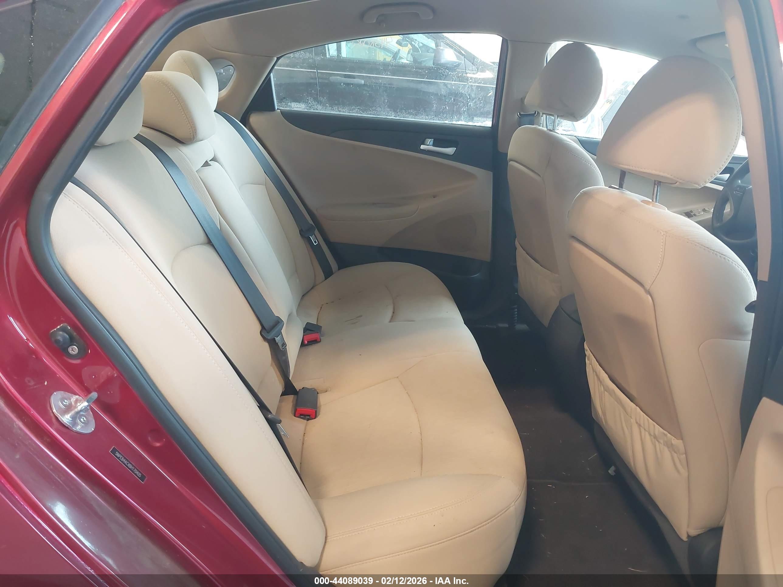 HYUNDAI SONATA image 8