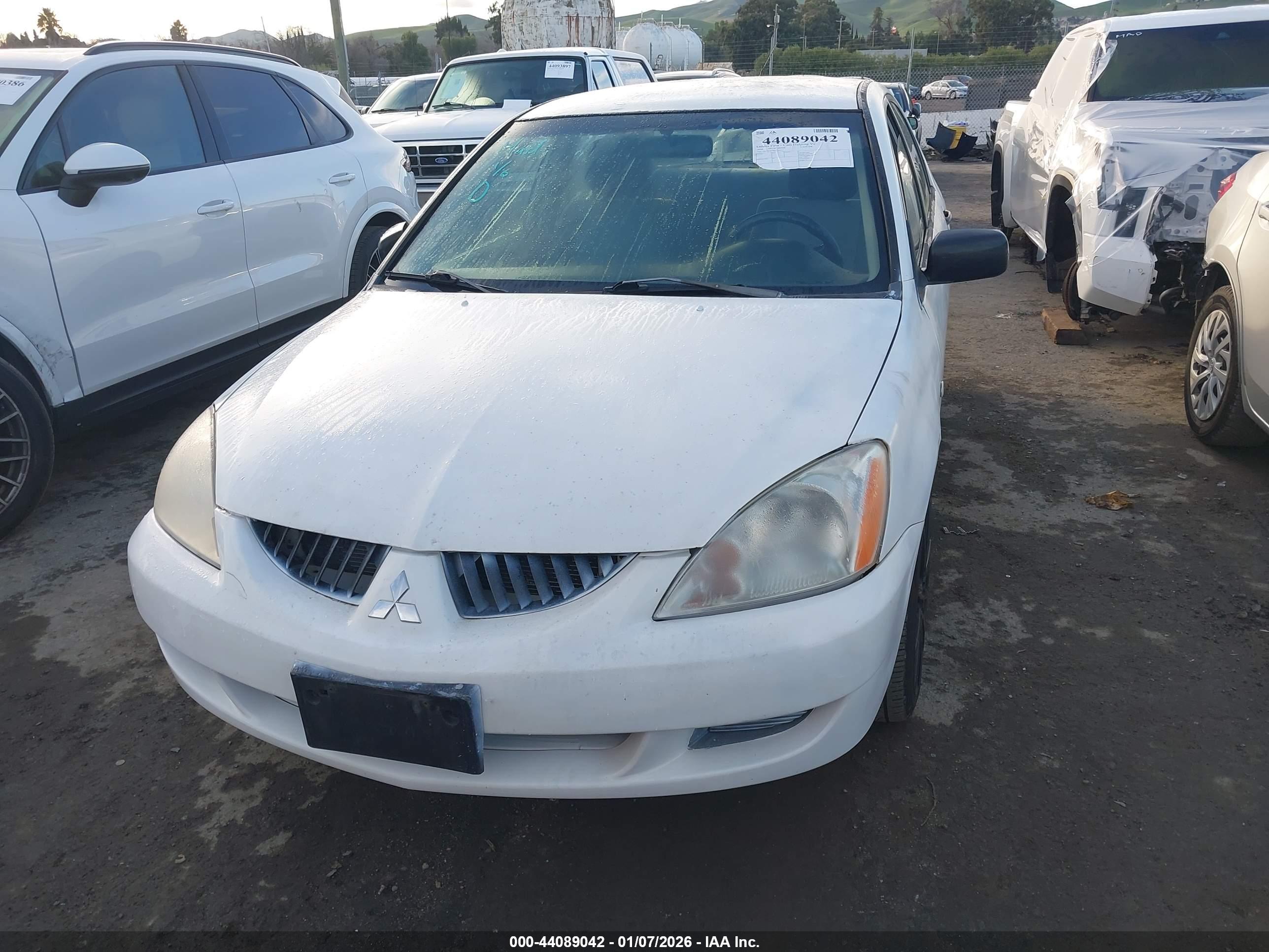 MITSUBISHI LANCER image 6