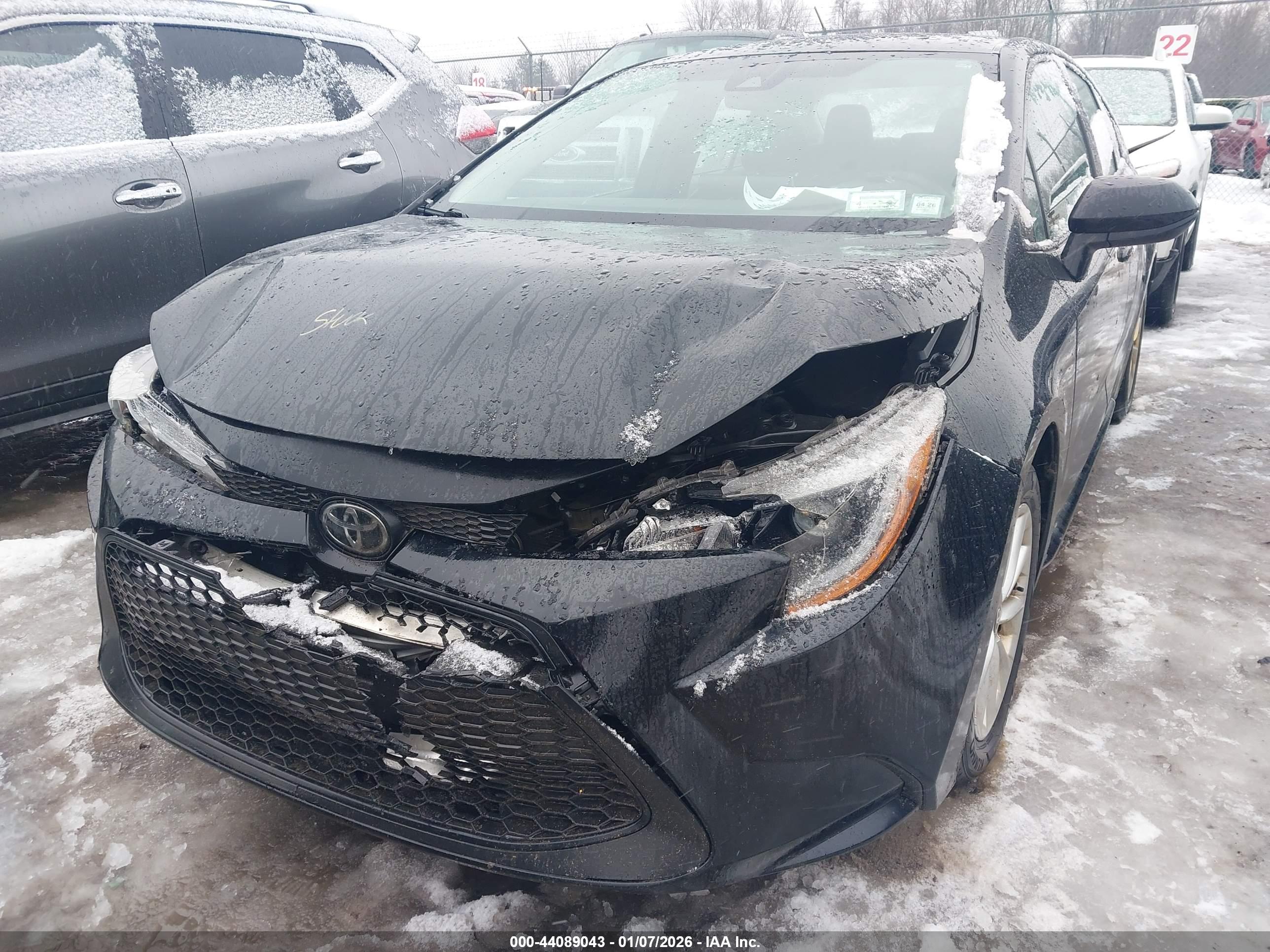 TOYOTA COROLLA image 6