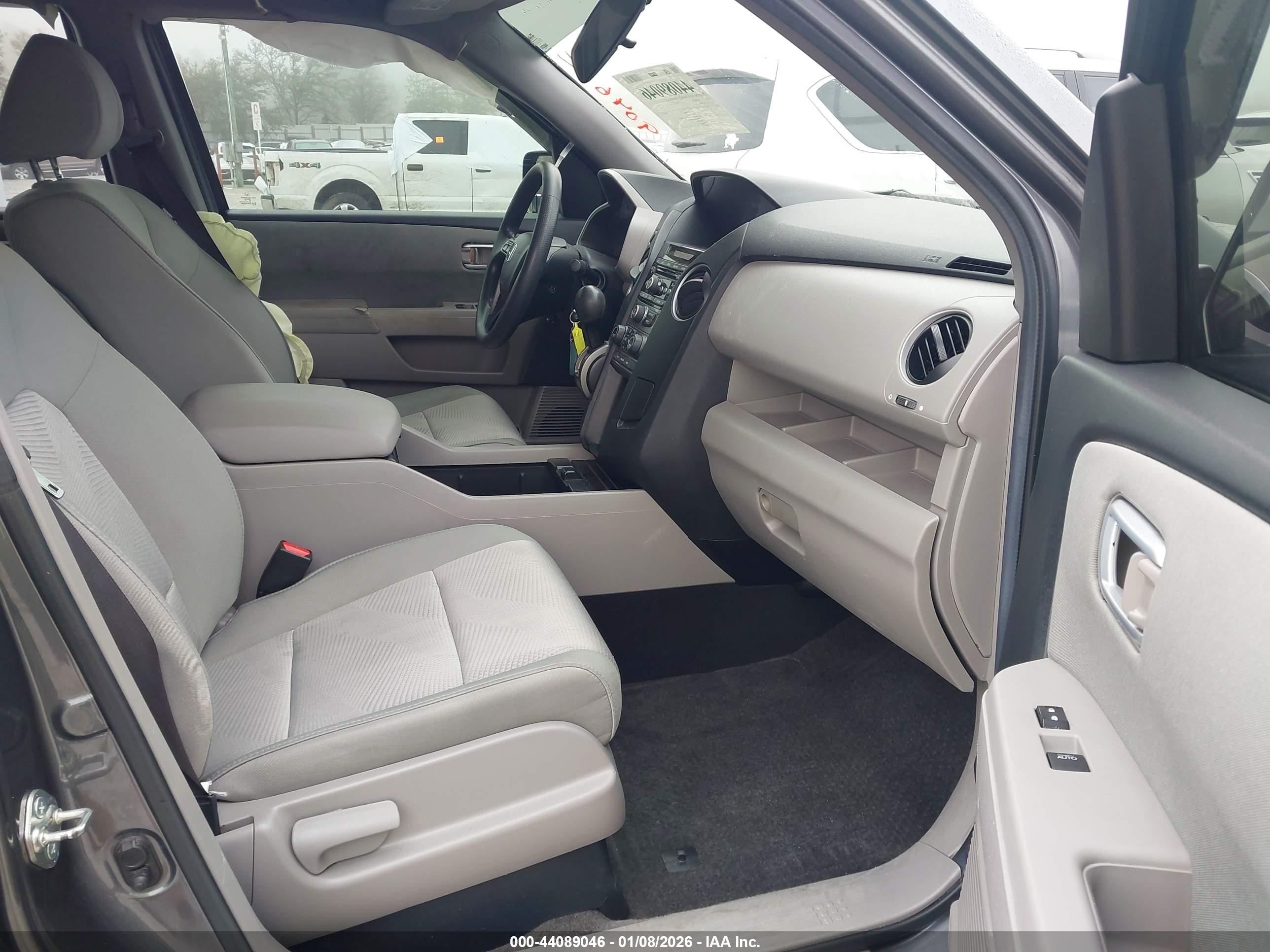 HONDA PILOT image 5