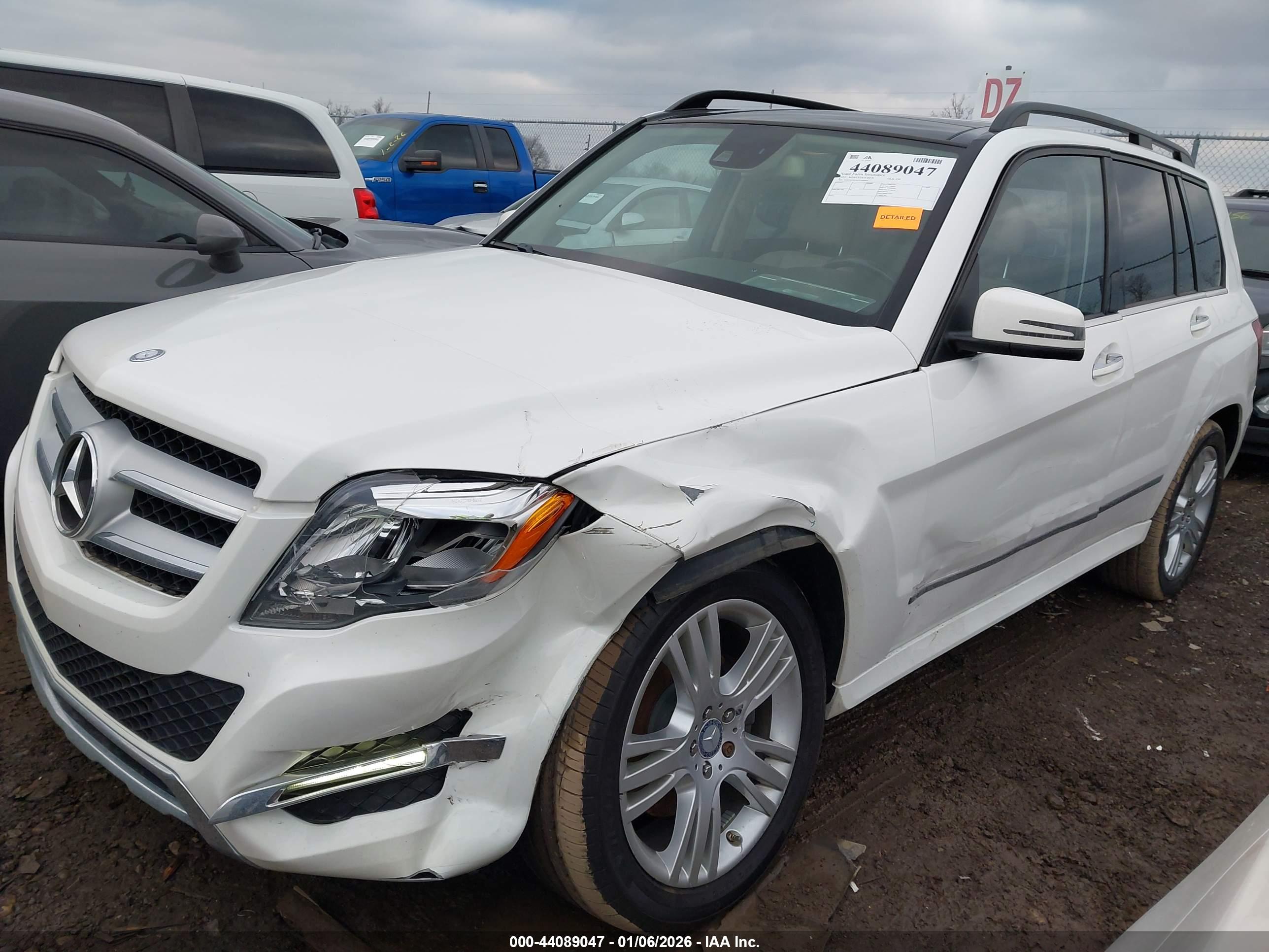 MERCEDES-BENZ GLK image 6