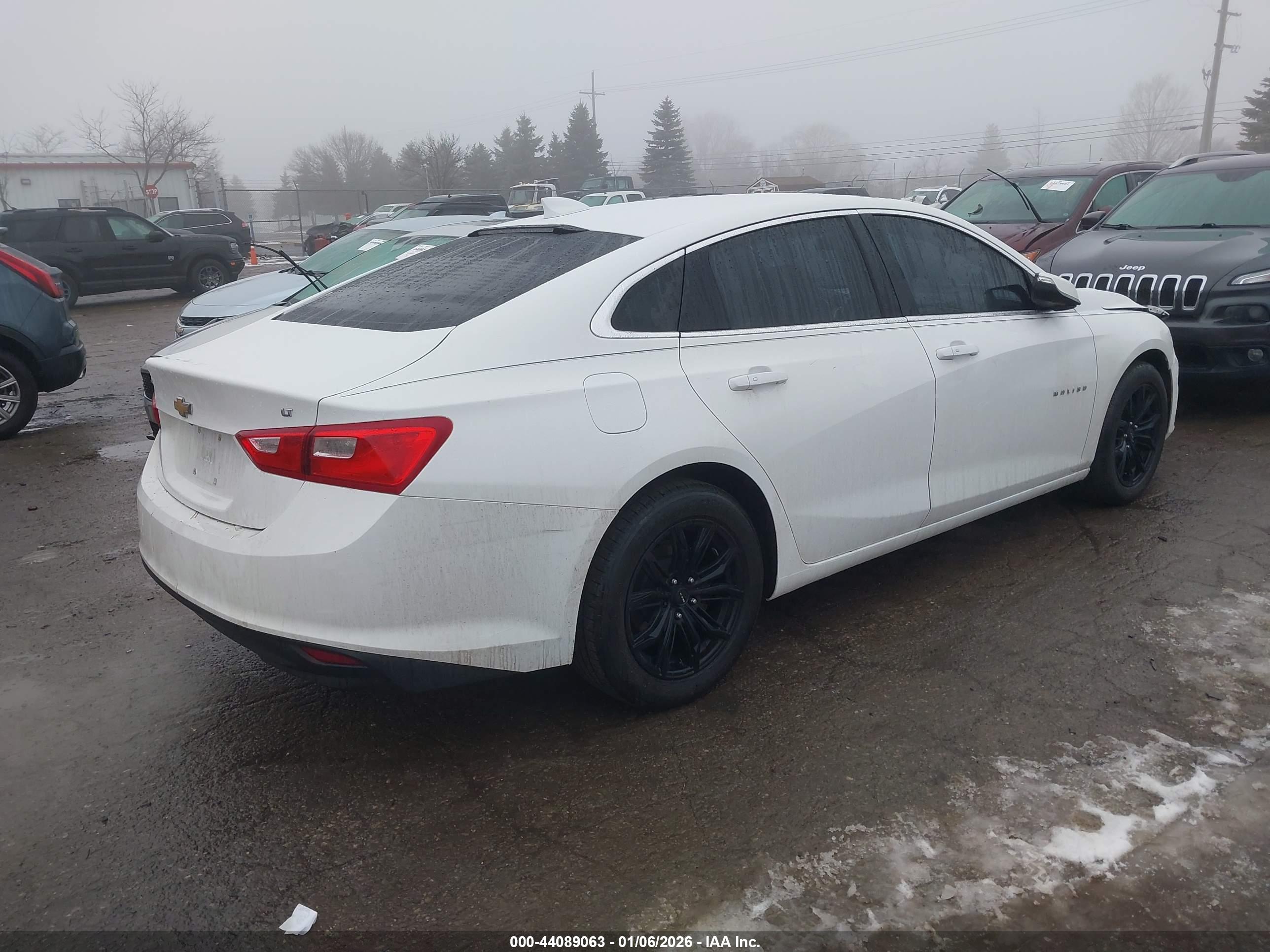 CHEVROLET MALIBU image 4