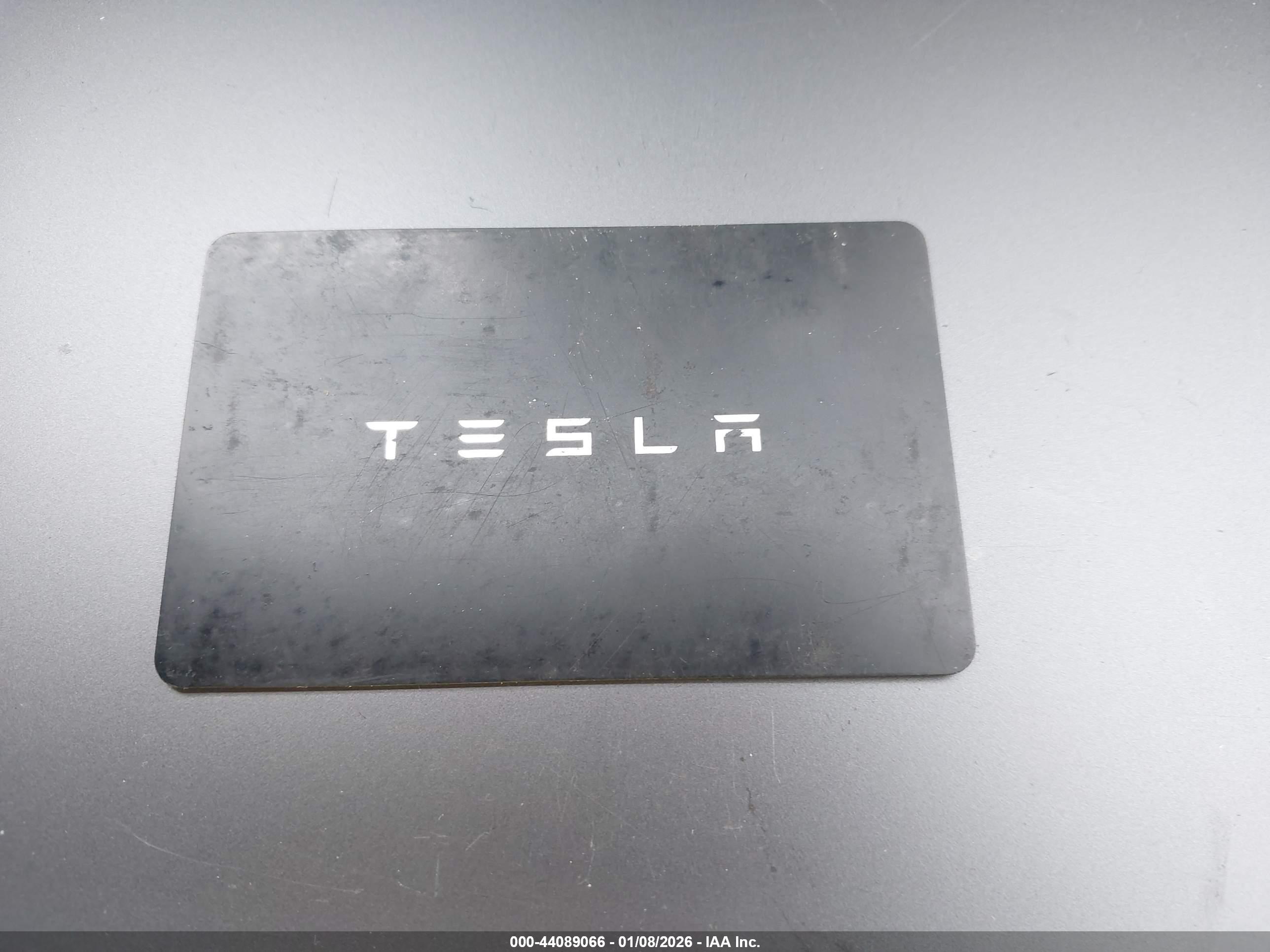 TESLA MODEL image 11