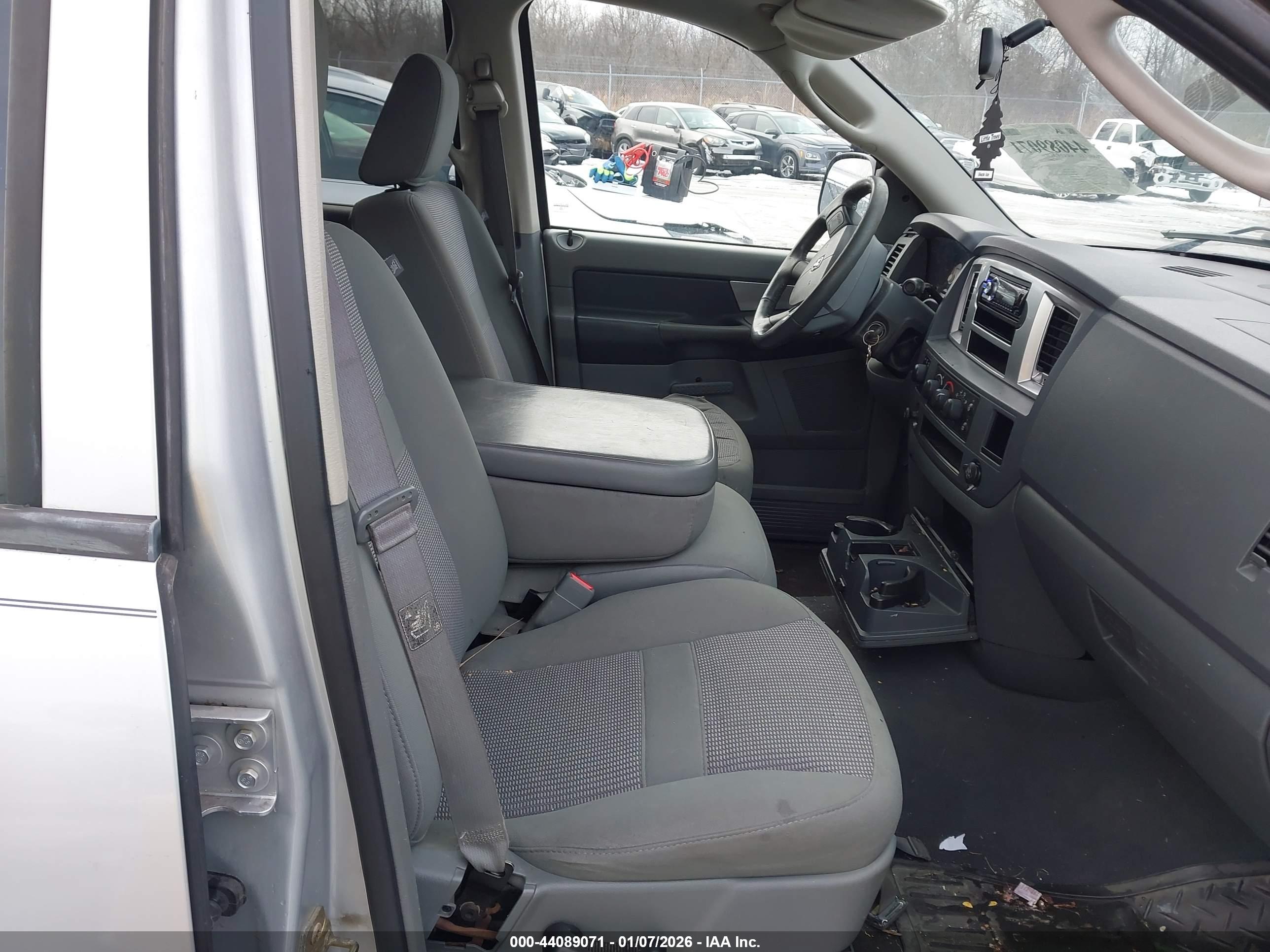 DODGE RAM image 5