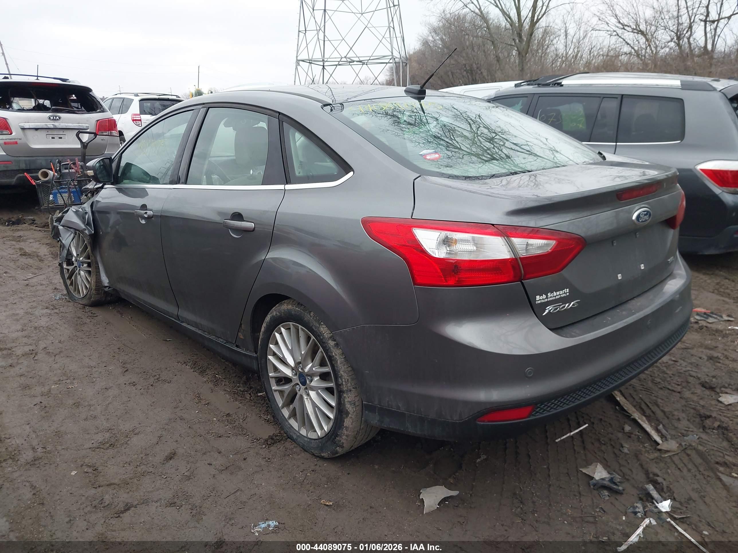 FORD FOCUS image 3