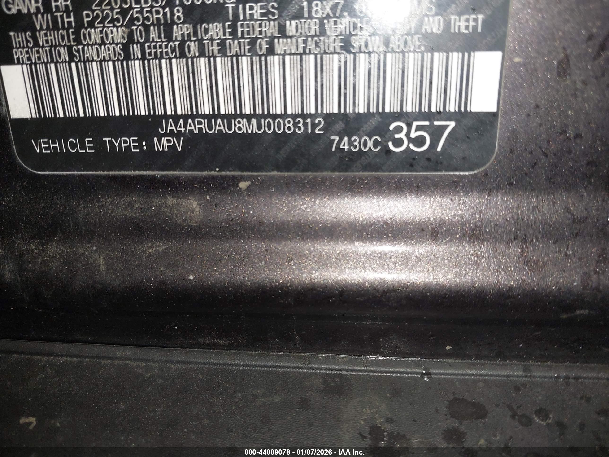 MITSUBISHI OUTLANDER image 9