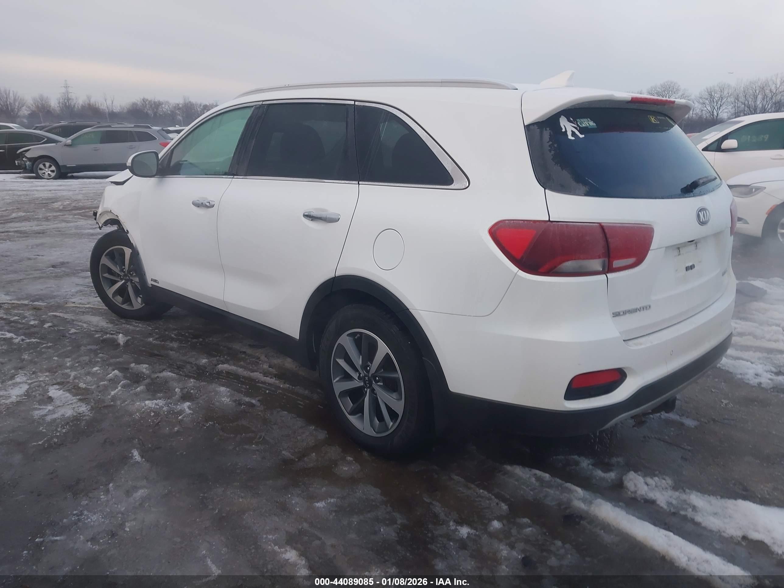 KIA SORENTO image 3