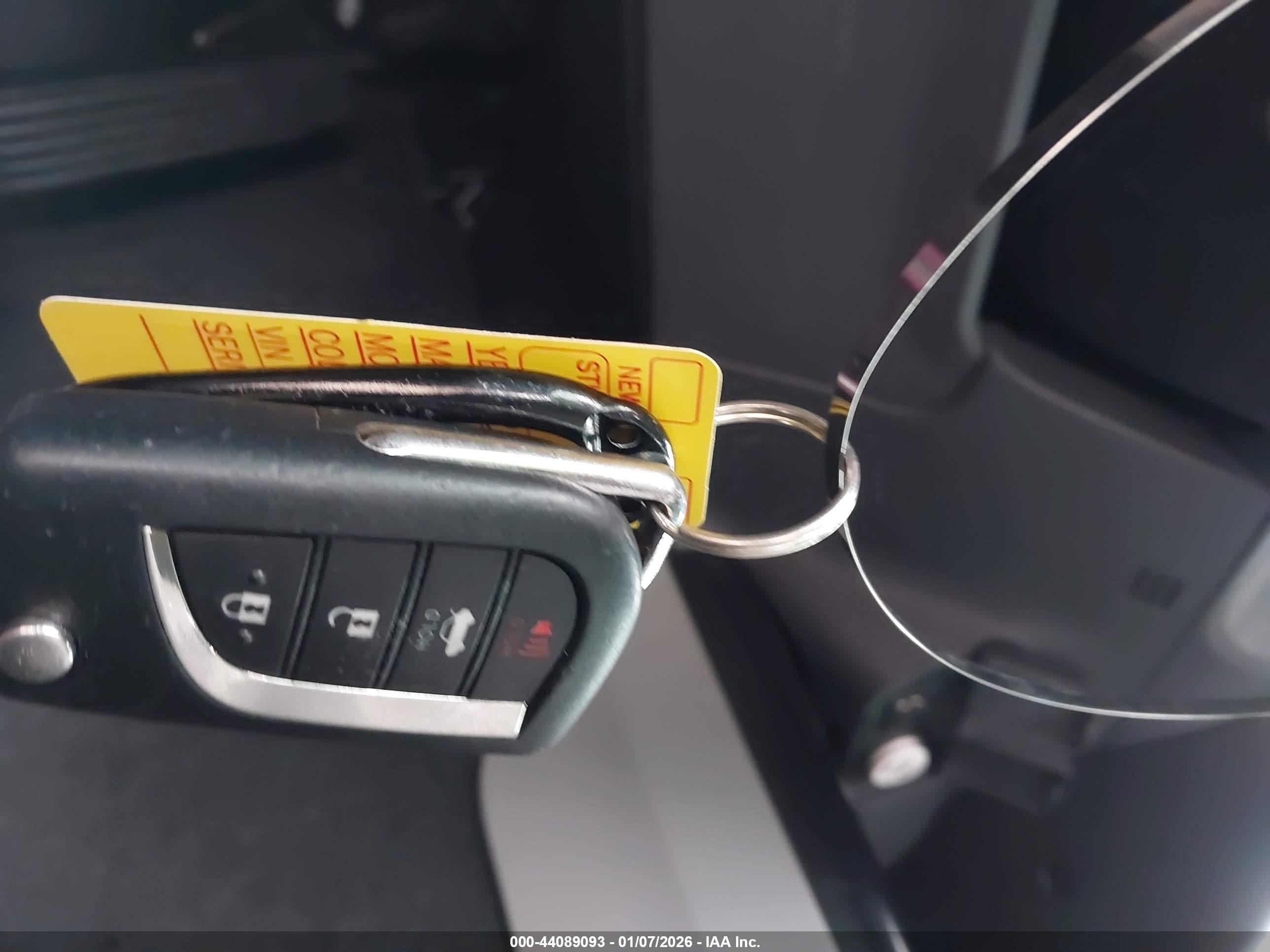 TOYOTA CAMRY image 11
